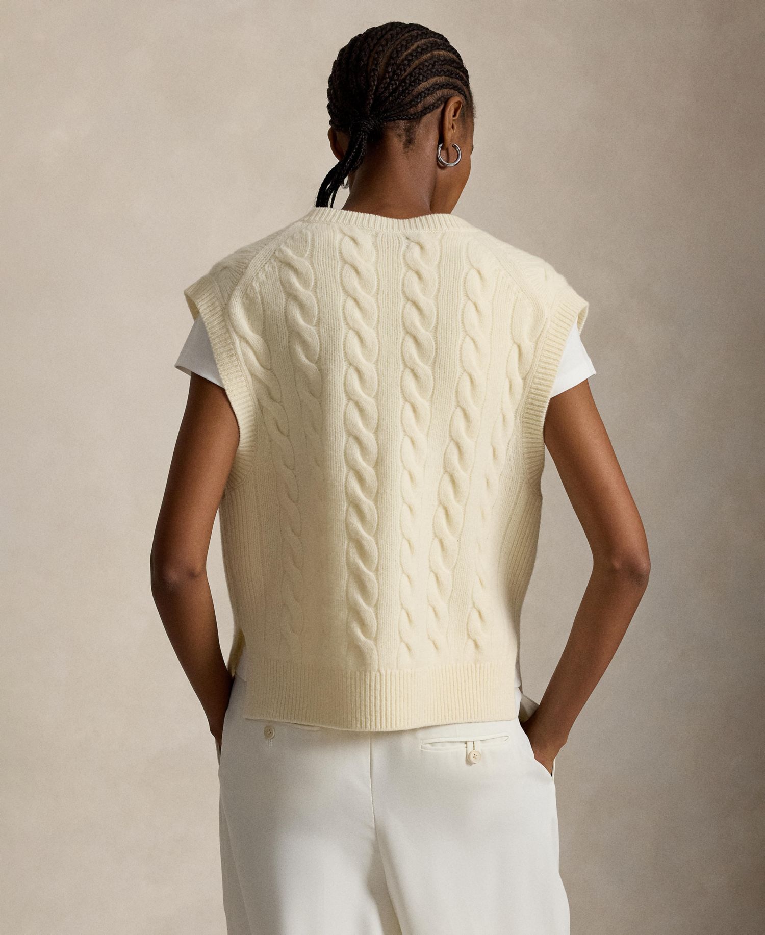 Women's Sleeveless V-Neck Wool-Cashmere Sweater Vest