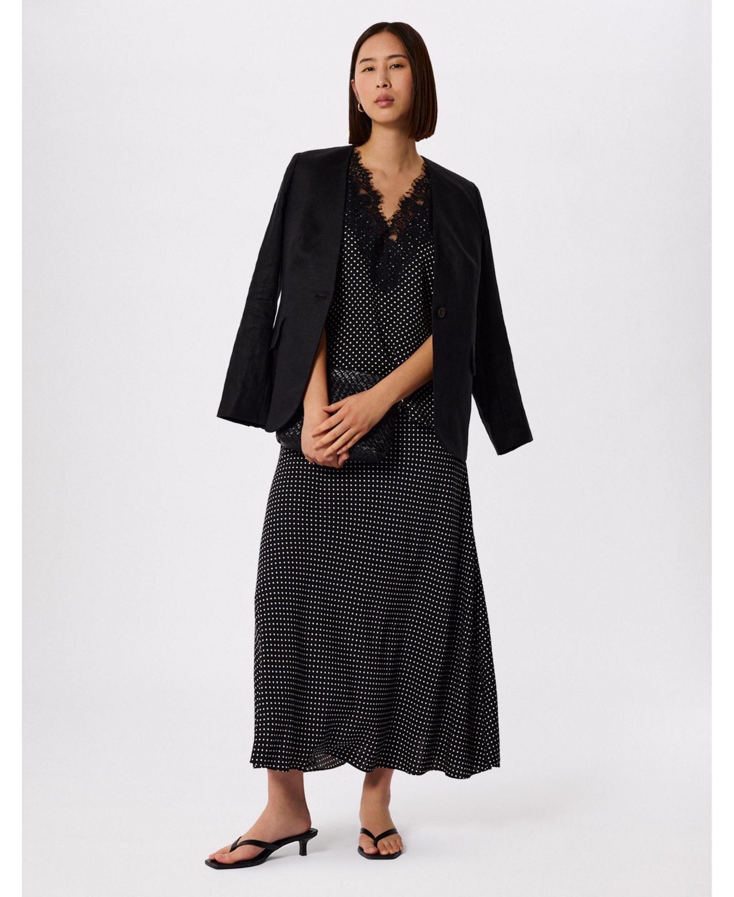 Women's Collarless Linen Blazer