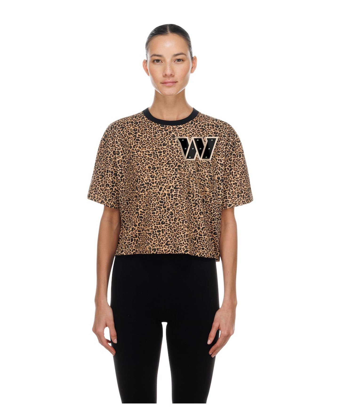 Женская футболка New Era Brown Washington Commanders Mom & Me Leopard Boxy Cropped — фото 1
