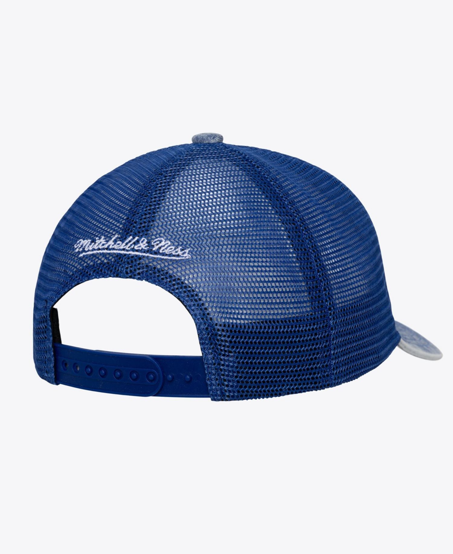Men's and Women's Royal Chicago Cubs Gameday Adjustable Trucker Hat