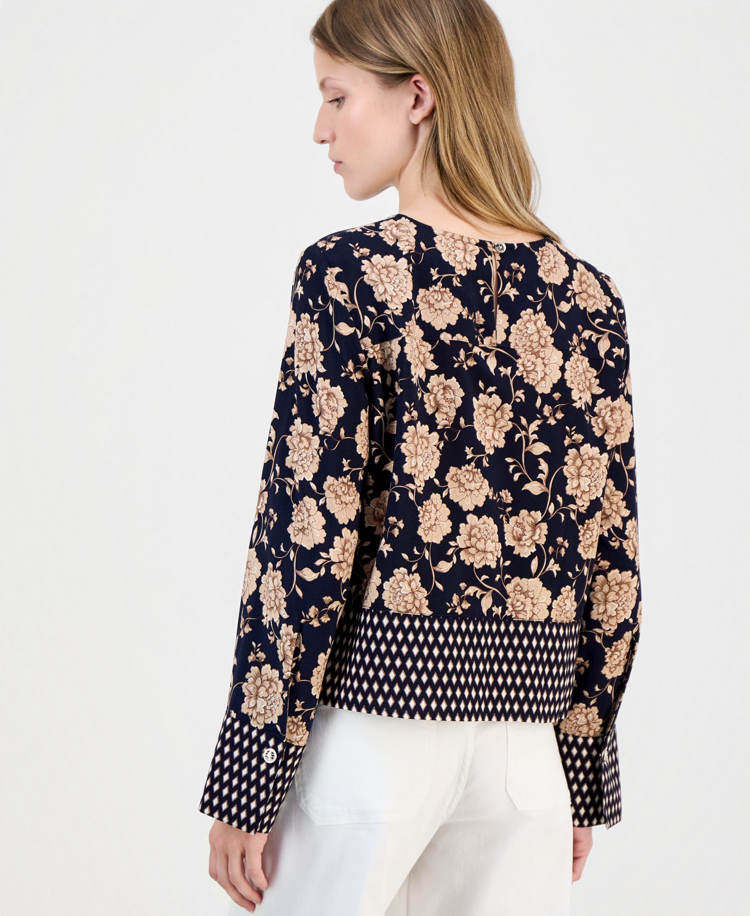 Women's Long-Sleeve Border-Print Blouse