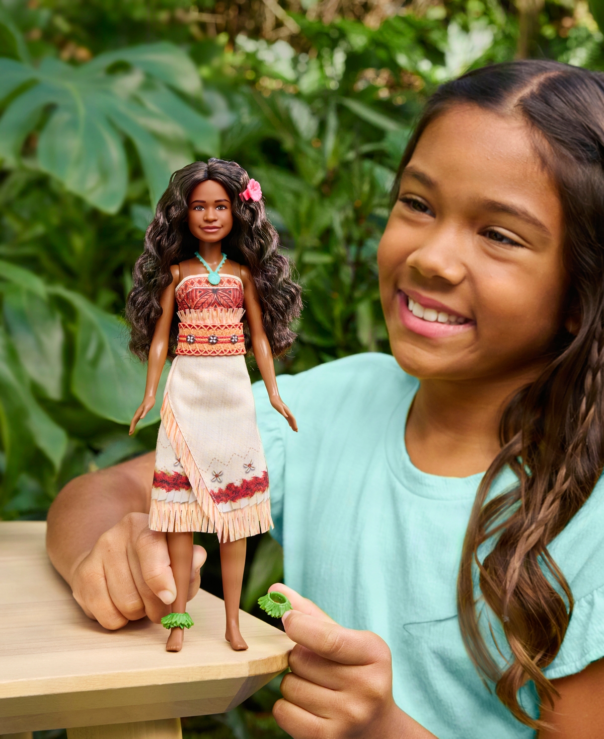 Disney Princess Moana Fashion Doll, Live-Action Movie Inspired, Removable Outfit with 5 Accessories, for Ages 3+