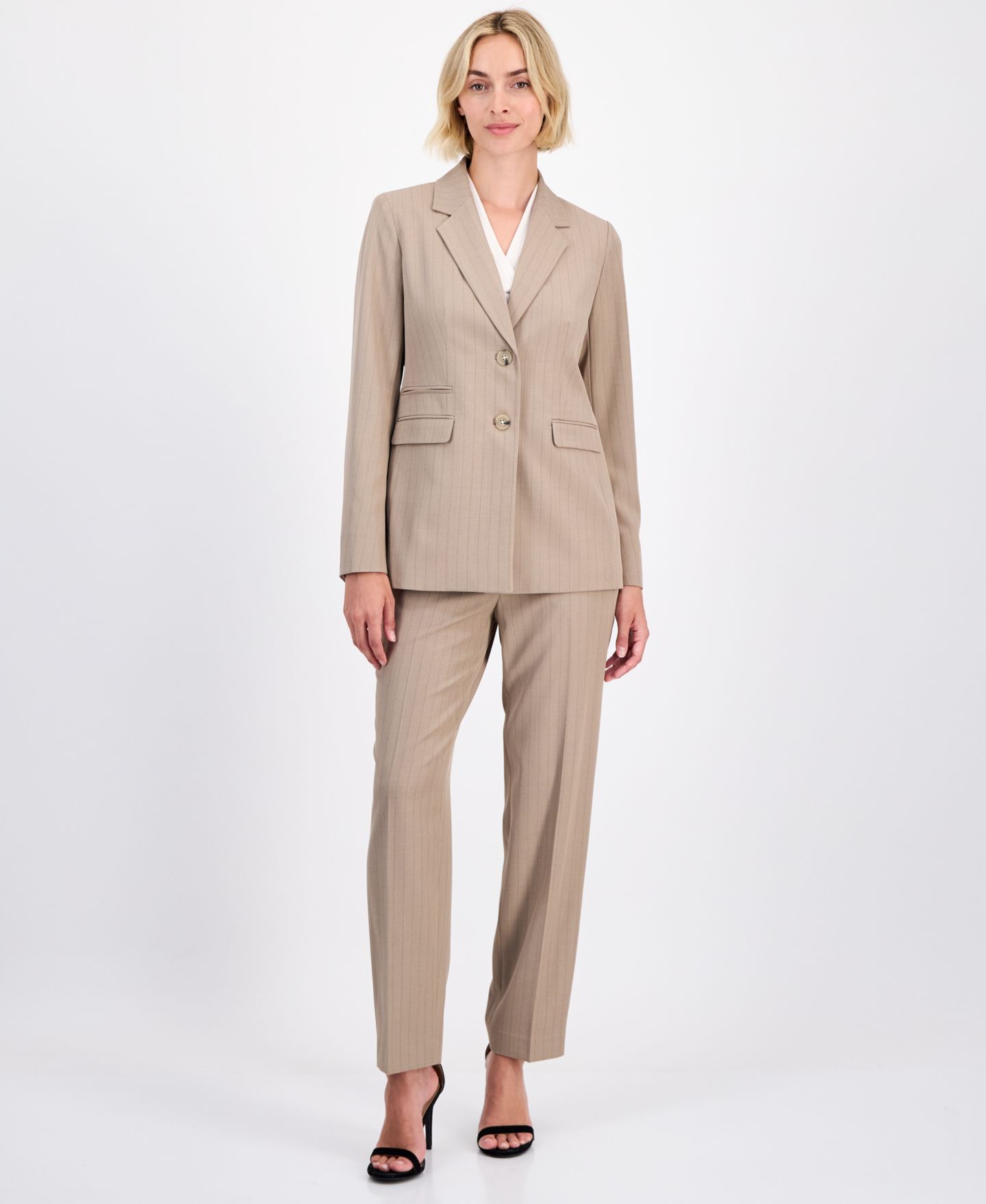 Женский пиджак Anne Klein Pinstriped Two-Button Blazer, цвет: Натуральный глиняный / Чёрный — фото 9