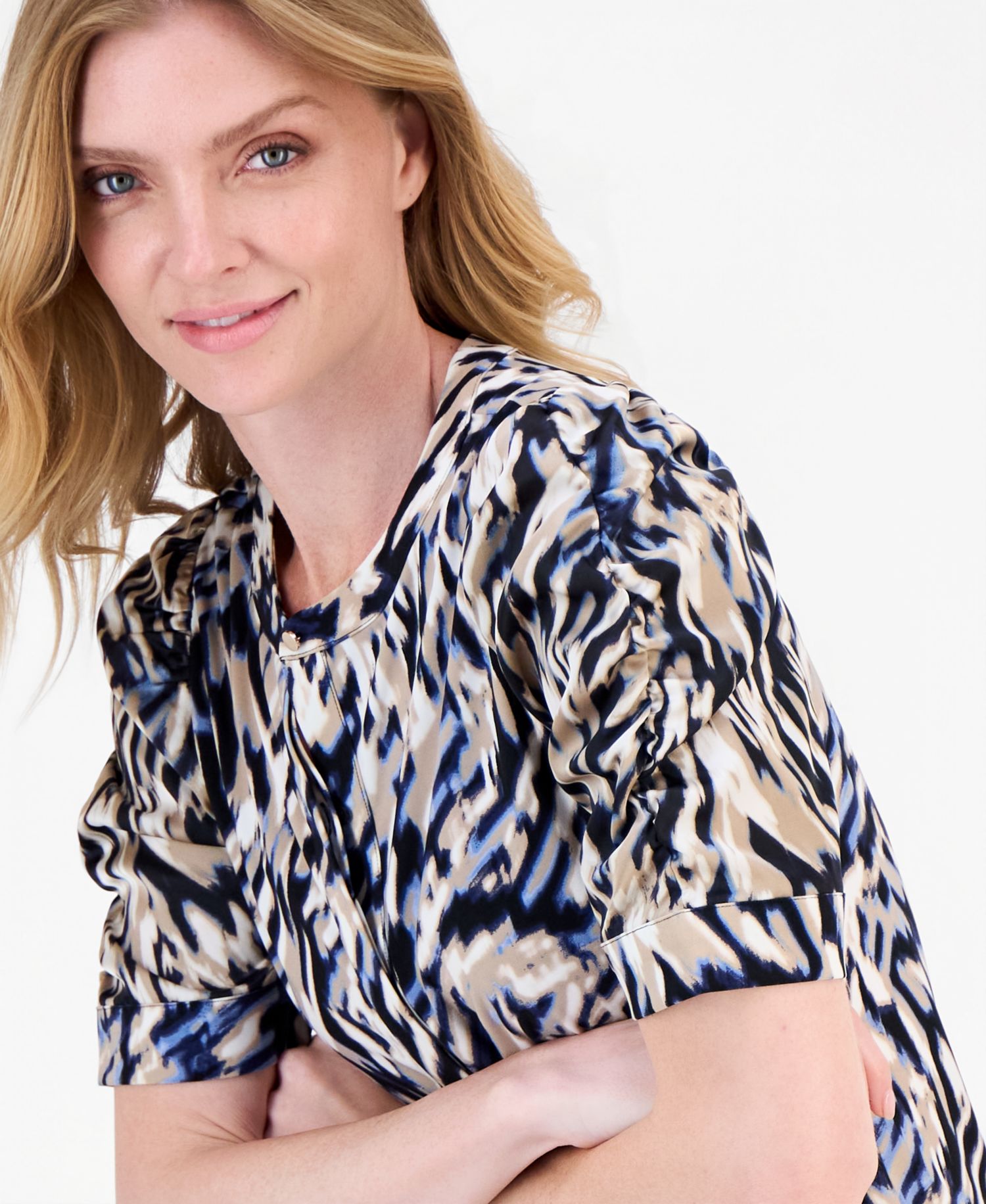 Women's Puff-Sleeve Blouse