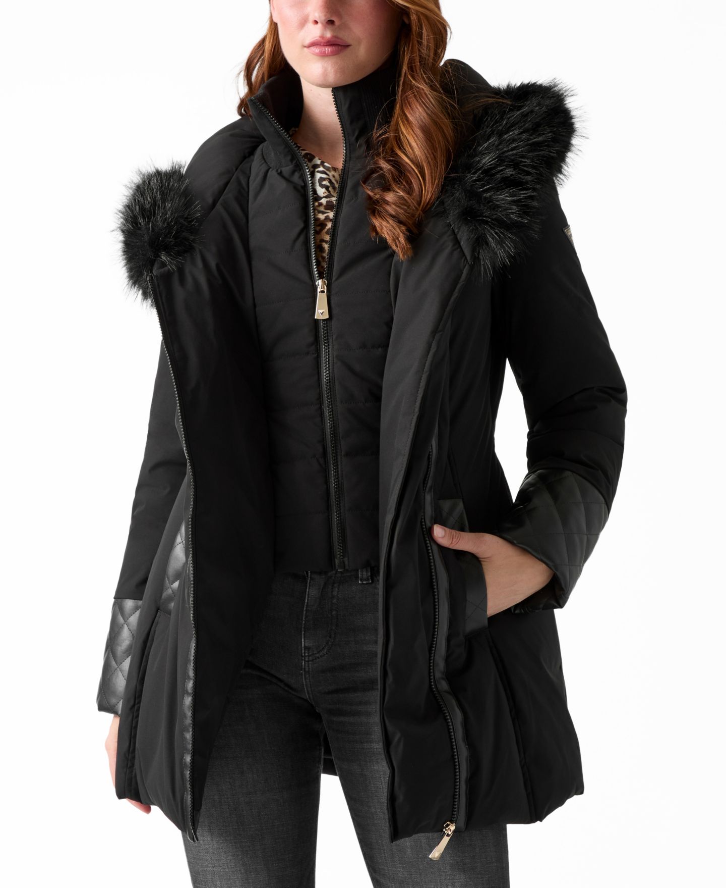Женская куртка GUESS Pleather-Sleeve Detailed Faux-Fur Hooded Puffer, цвет: Чёрный — фото 3