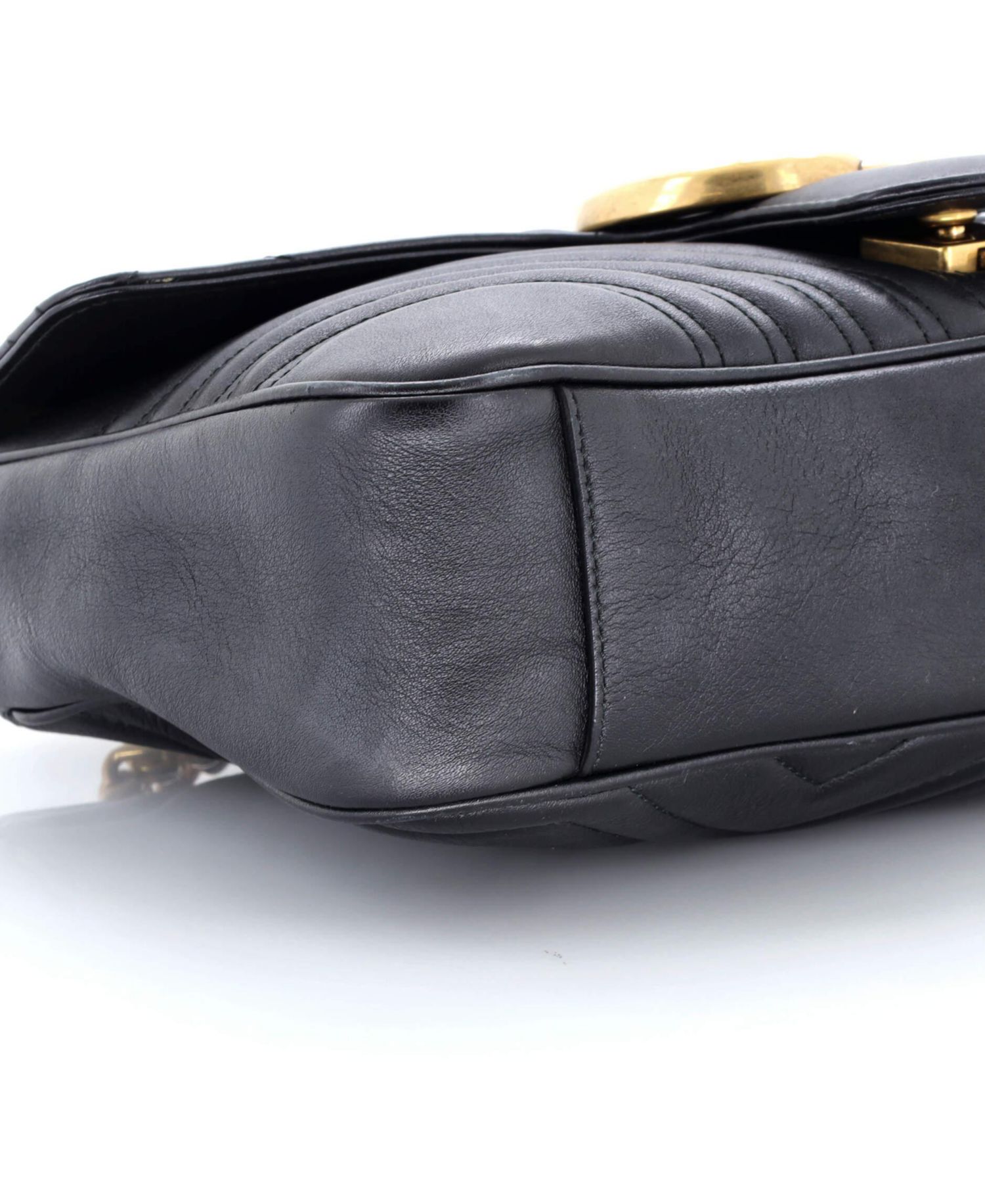 Medium GG Marmont Flap Bag Matelasse Leather