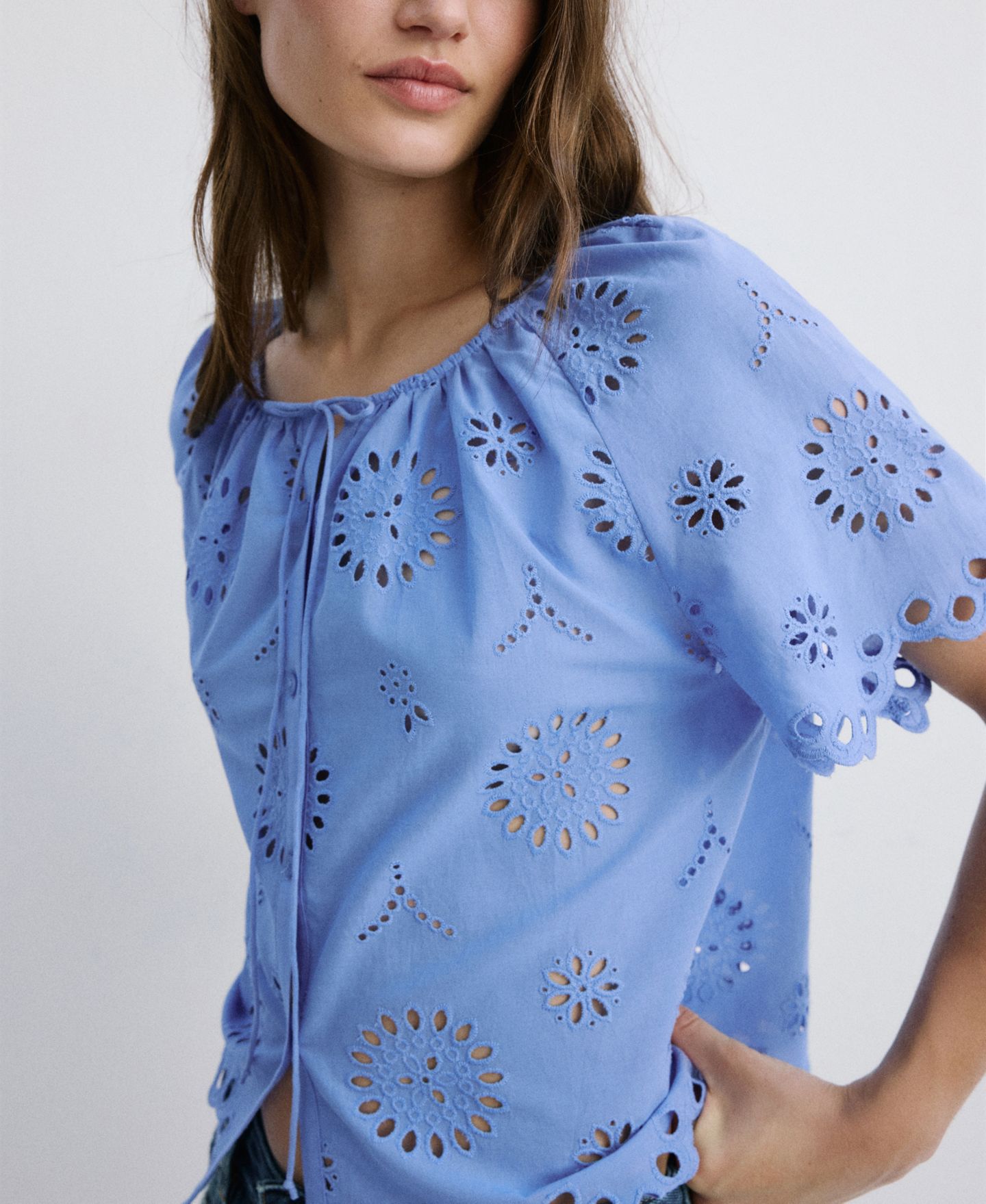 Женская блузка Mango 100% Cotton Openwork Embroidery, цвет: Синий — фото 5