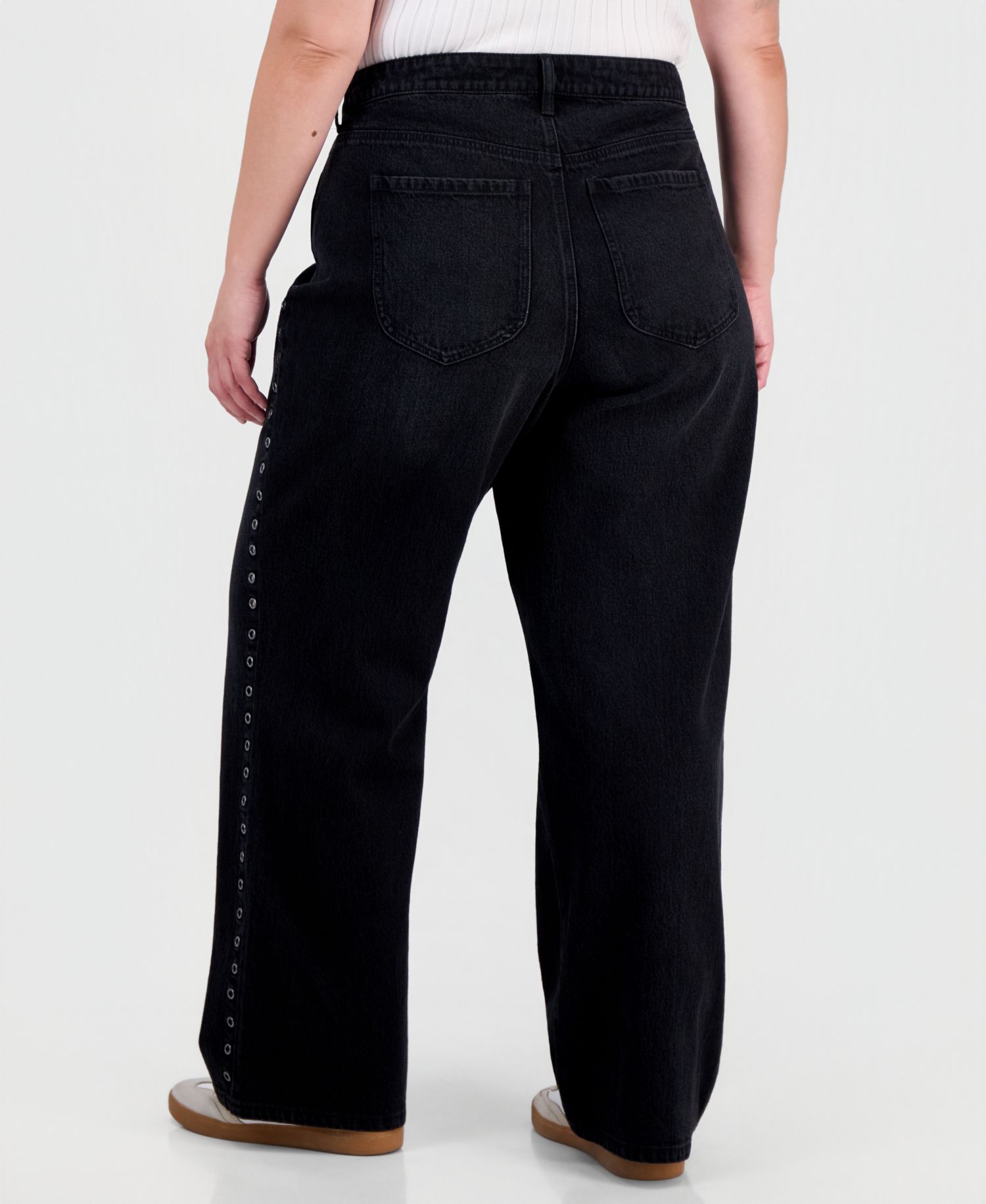 Trendy Plus Size Wide-Leg Jeans