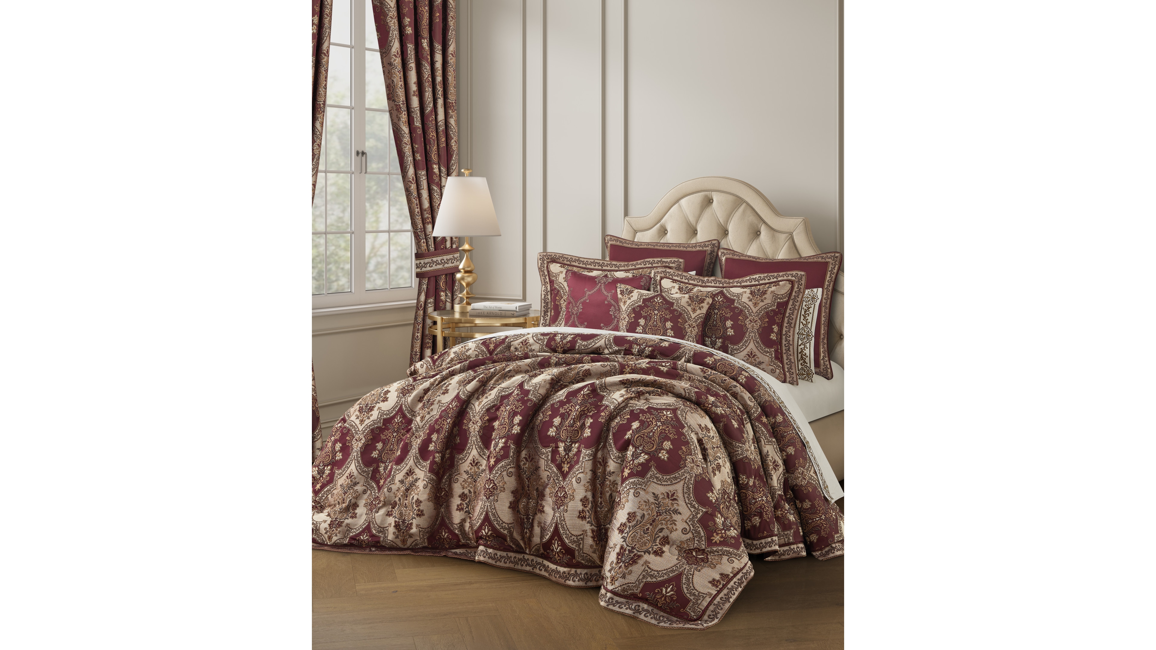 J Queen New York Phyllis Woven Damask 4-Piece Comforter Set, California King