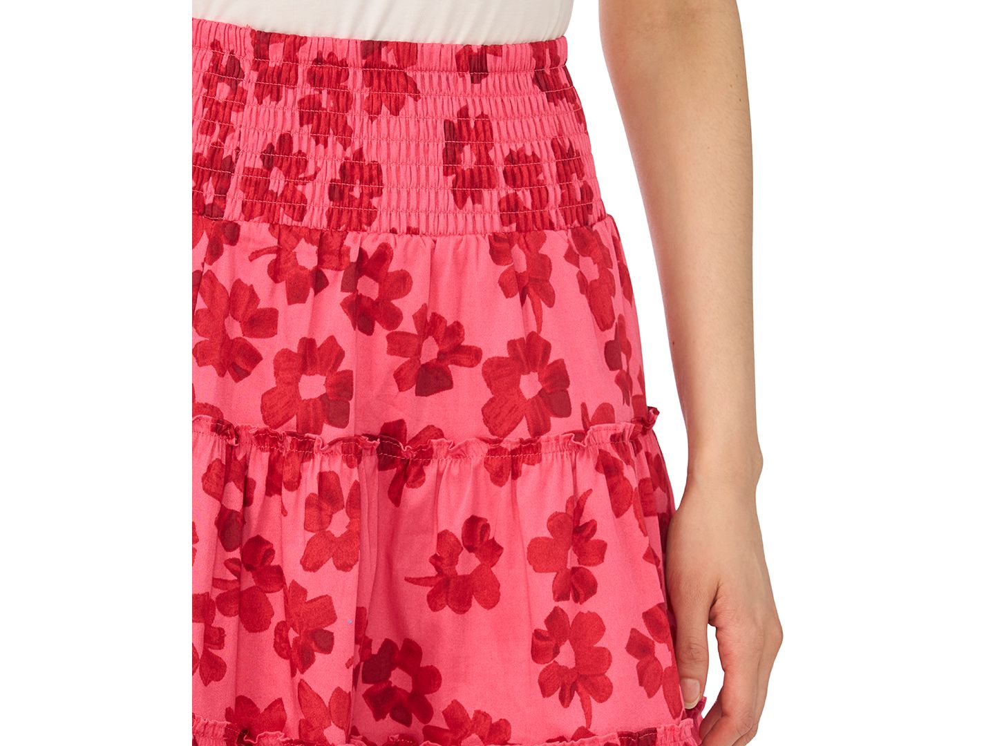 Женская юбка CeCe Tiered Smock Waist Short, цвет: Вишнёвый — фото 2