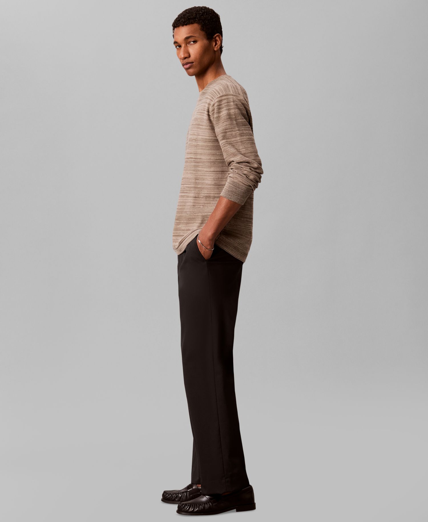 Men's Textured Breathable Crewneck Sweater