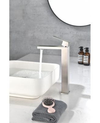 Single Handle Bathroom Sink Faucet, Bathroom Sink Vanity Faucet with Water Supply Hose for Bathroom