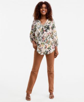 Women's V-Neck Pleat Front Top & Lexington Straight Jeans