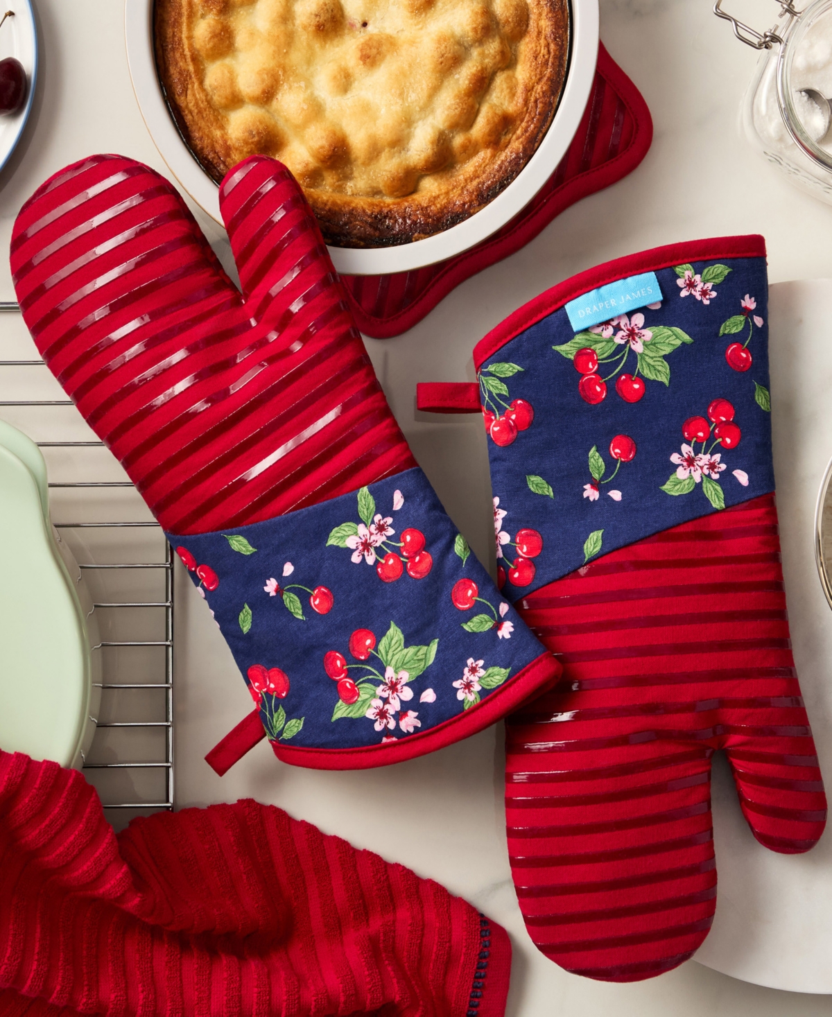 Draper James Leomon Blossom 2-Pack Oven Mitts