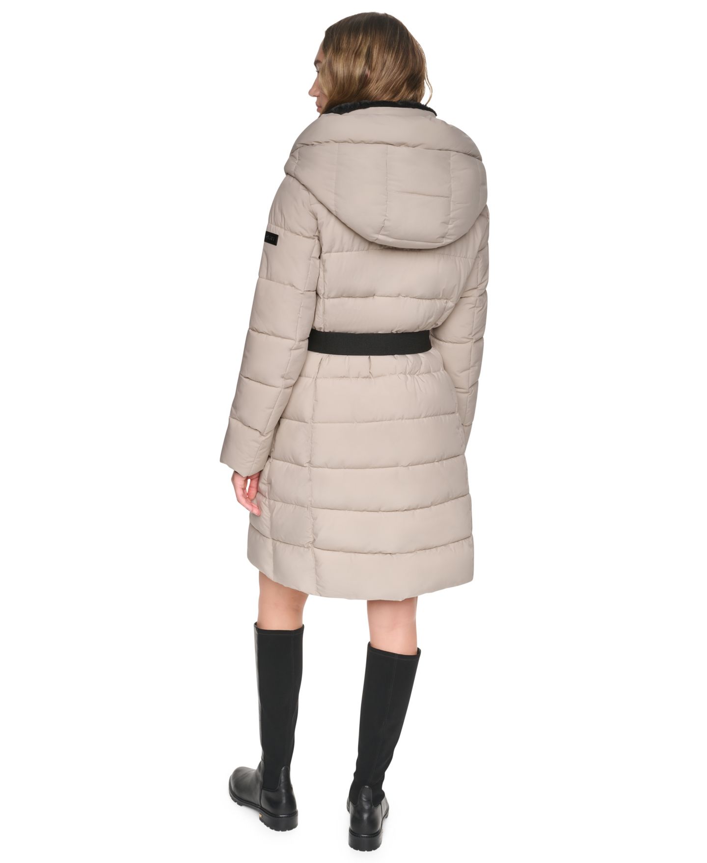 Женское пальто DKNY Walker с поясом, капюшоном и нагрудником из искусственного меха, цвет: Берёзовый — фото 5