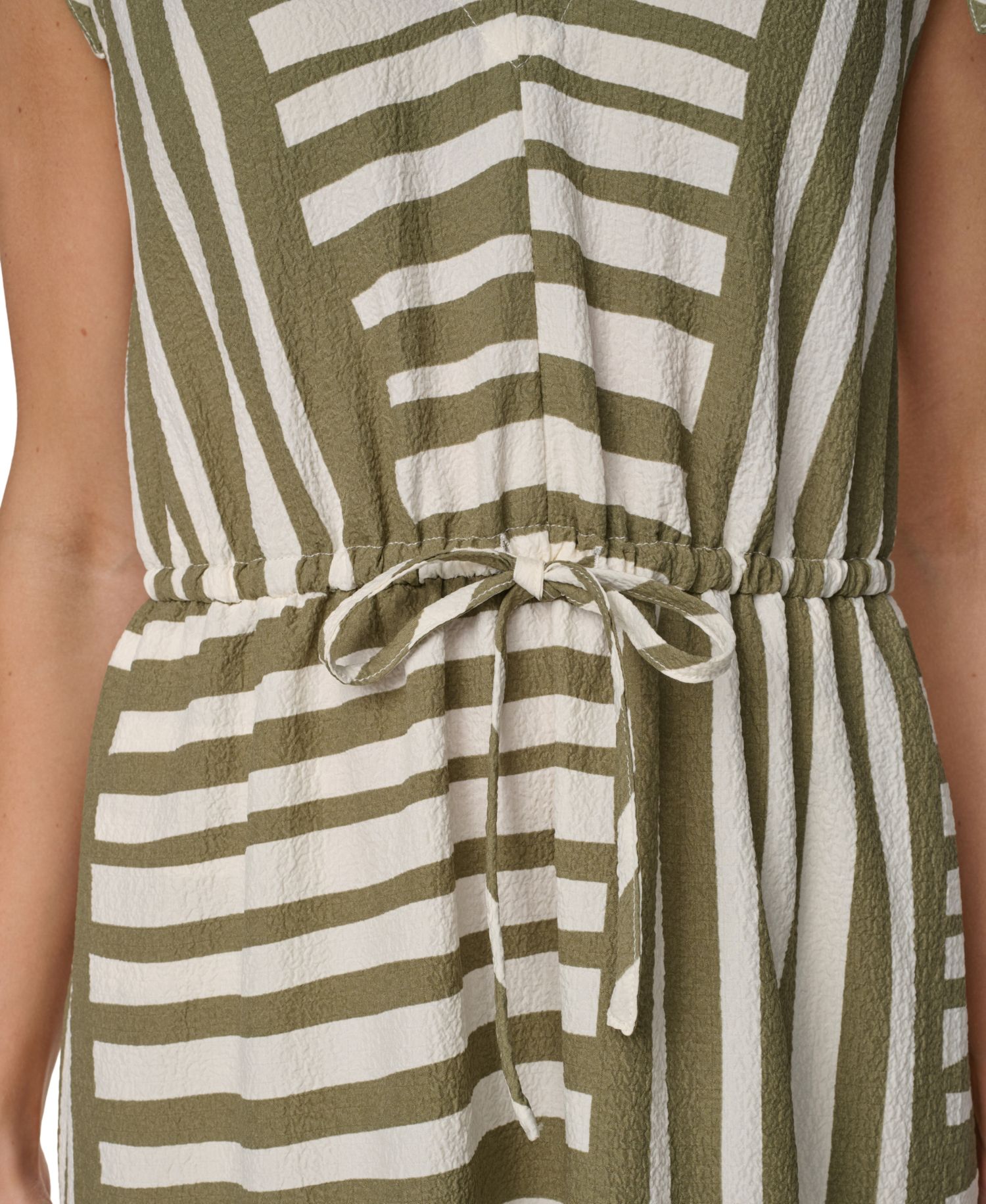 Women's Sleeveless V-Neck Printed Tiered Maxi Dress