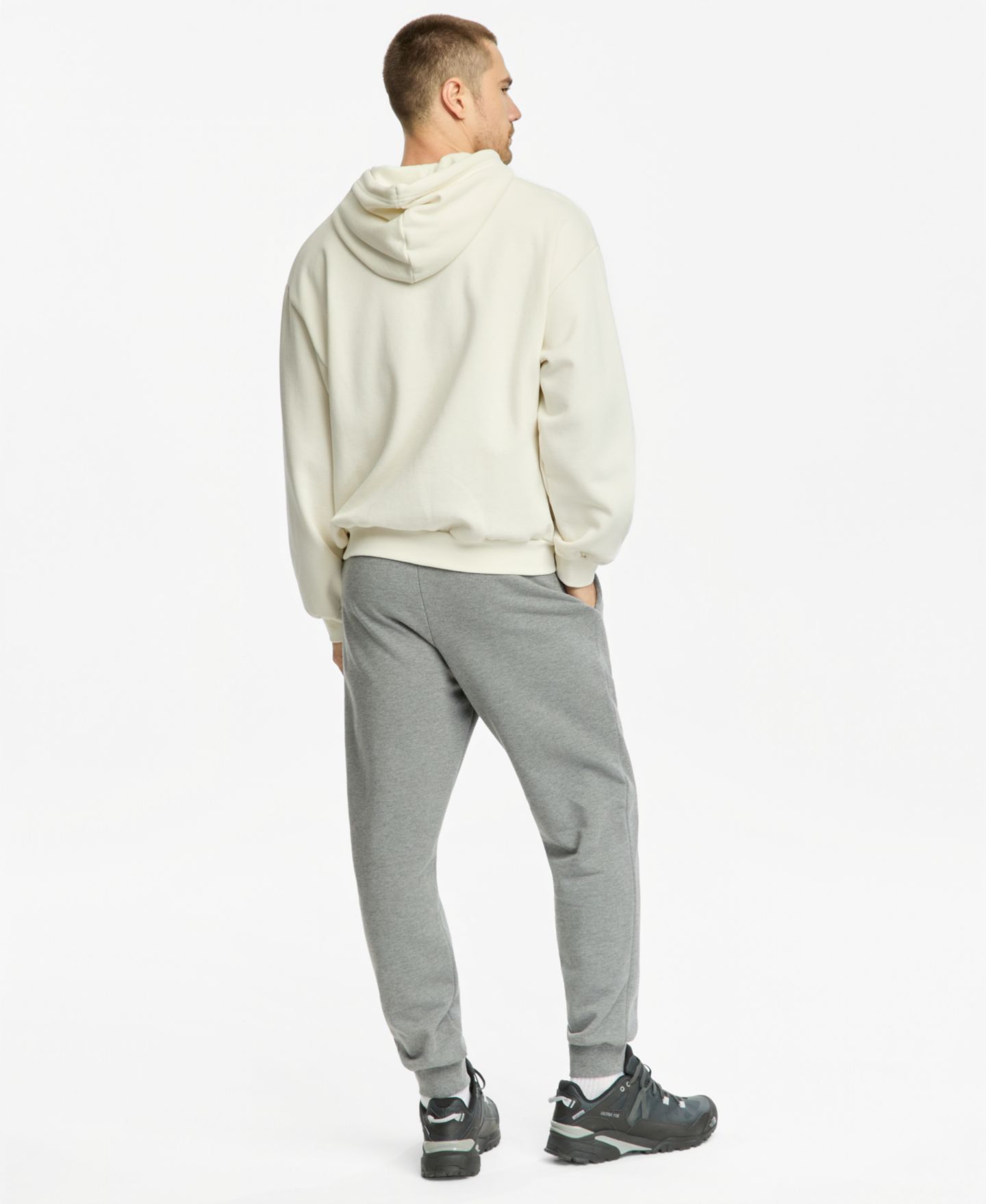 Мужские брюки The North Face Evolution Simple Dome Regular-Fit Jogger, цвет: Бледный серый меланжевый — фото 9