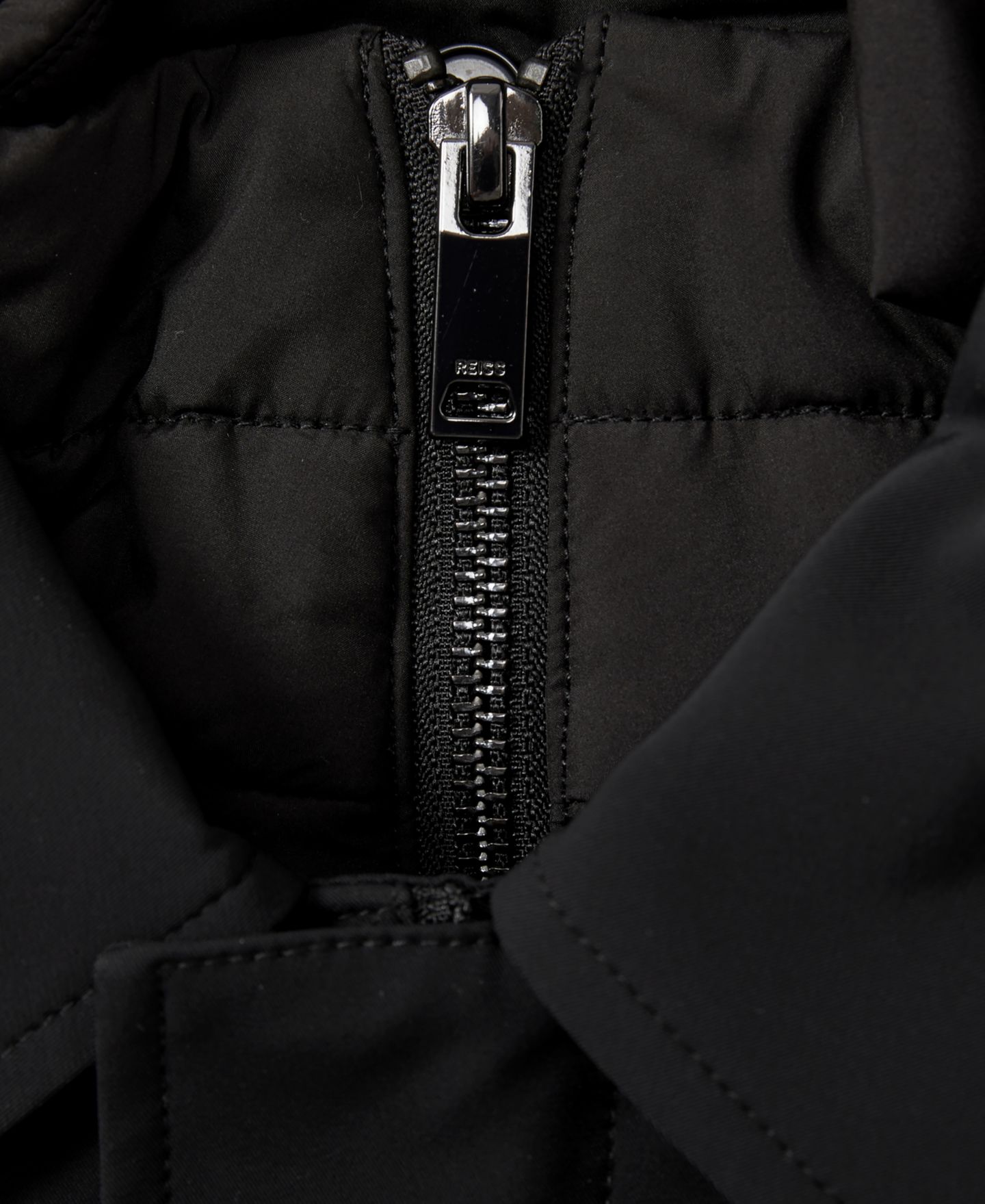 Мужское пальто REISS Logan Hybrid Removable Funnel Neck Overcoat, цвет: Чёрный — фото 4