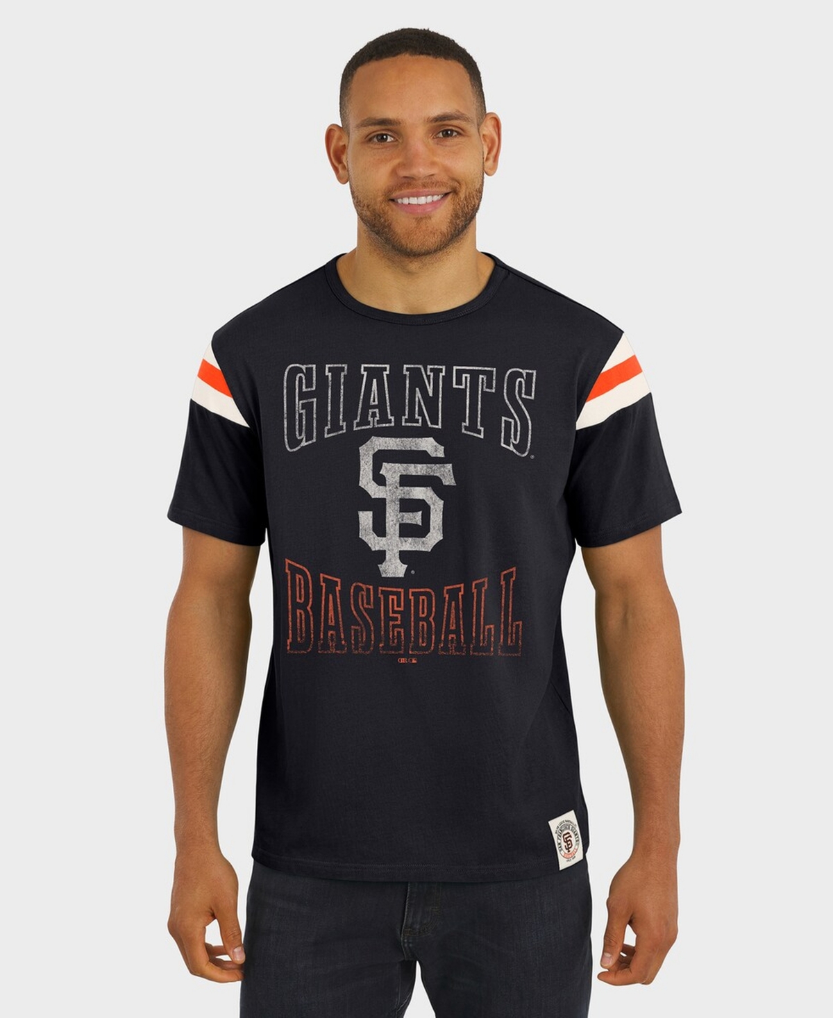 Darius Rucker Collection By Fanatics Men's Black San Francisco Giants Distressed Sleeve Stripe T-Shirt