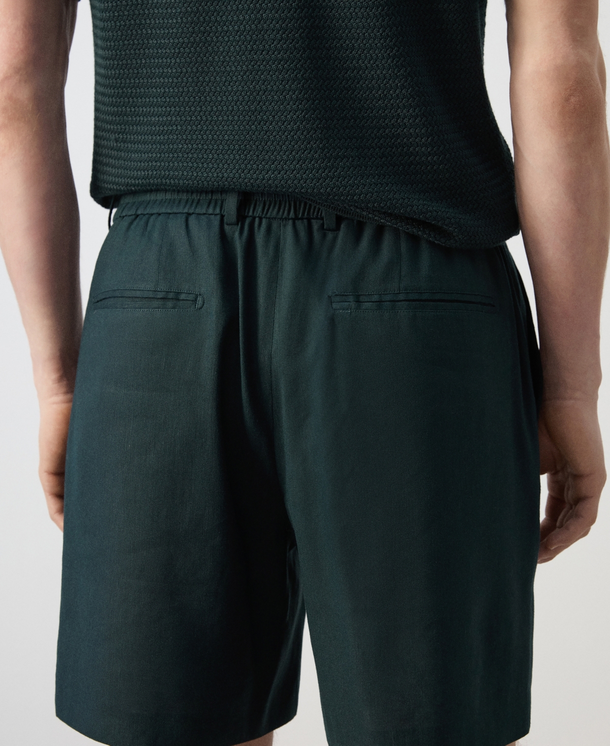 Mango Men's Drawstring Detail Linen 7.48" Bermuda Shorts