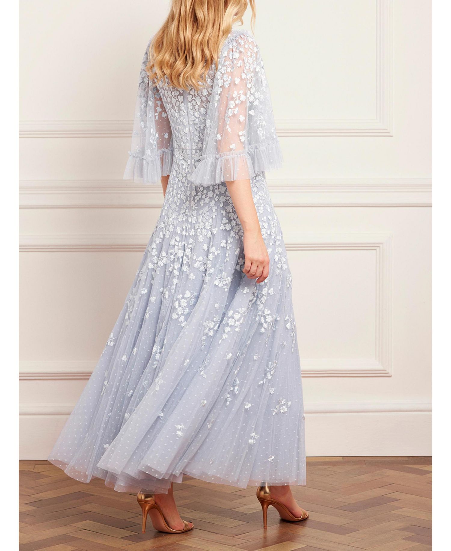 Women's Scatter Blossom Round Neck Ankle Gown