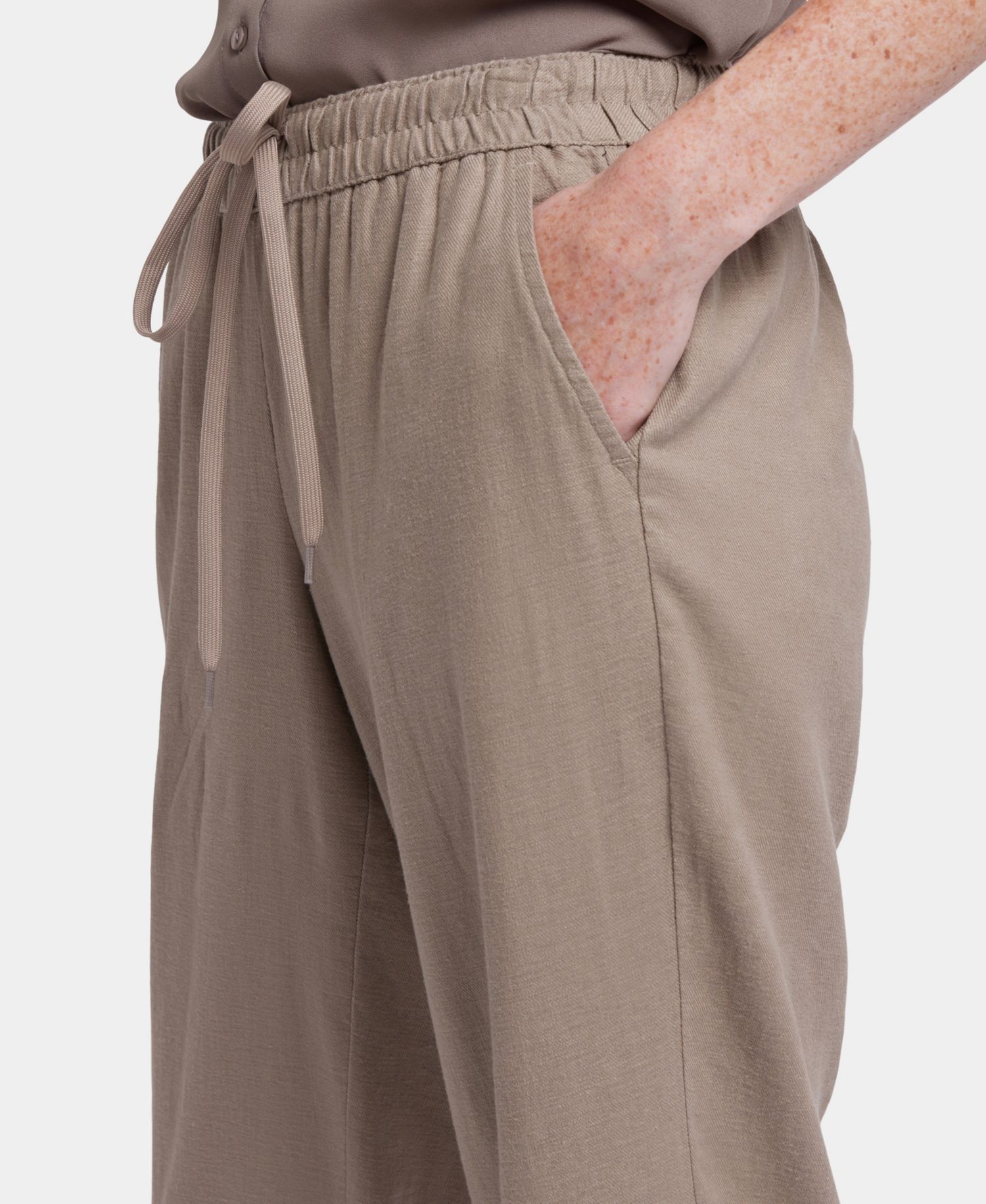 Women's Relaxed Drawstring Pull-On Pants