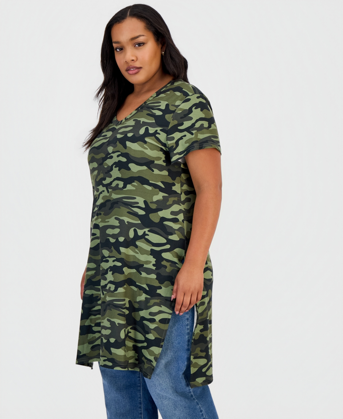 Full Circle Trends Trendy Plus Printed V-Neck Tunic