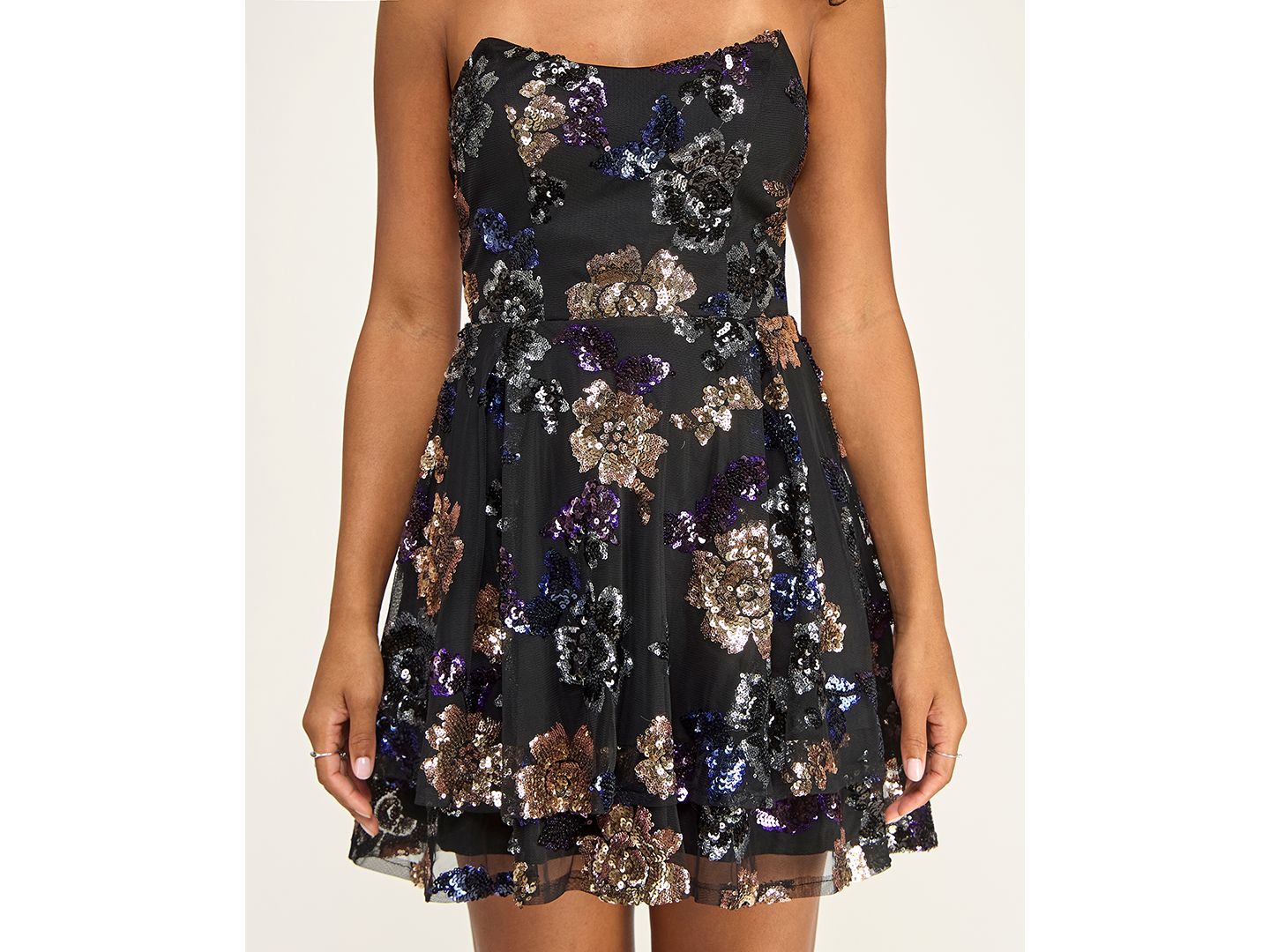 Женское платье KATIA RAE Juniors' Lace-Up Back Strapless Sequined Floral Mini, цвет: Чёрный разноцветный — фото 3