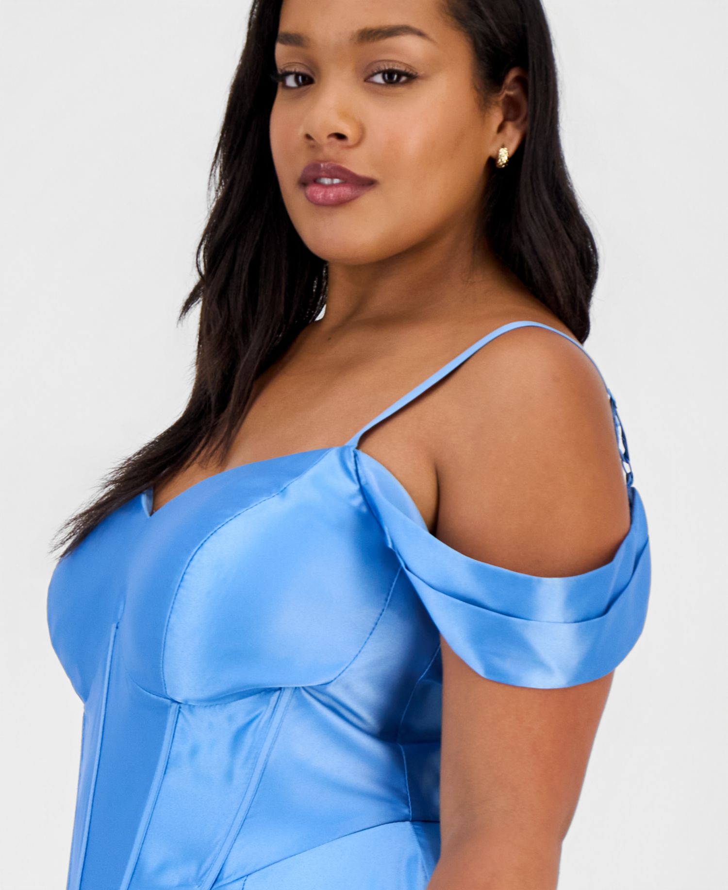 Trendy Plus Sweetheart-Neck Satin Gown