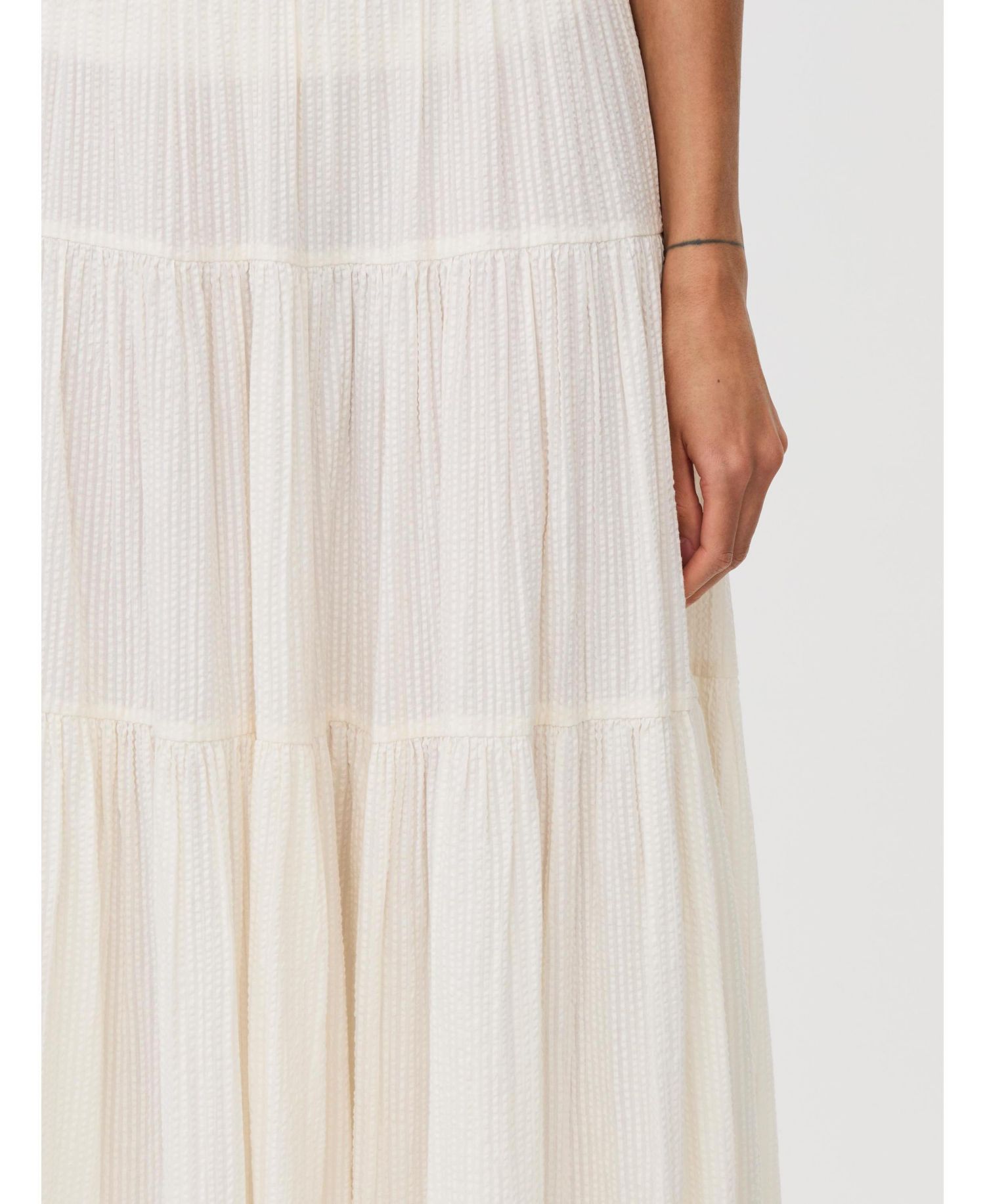 Women's Smocked Waist Tiered Midi Skirt