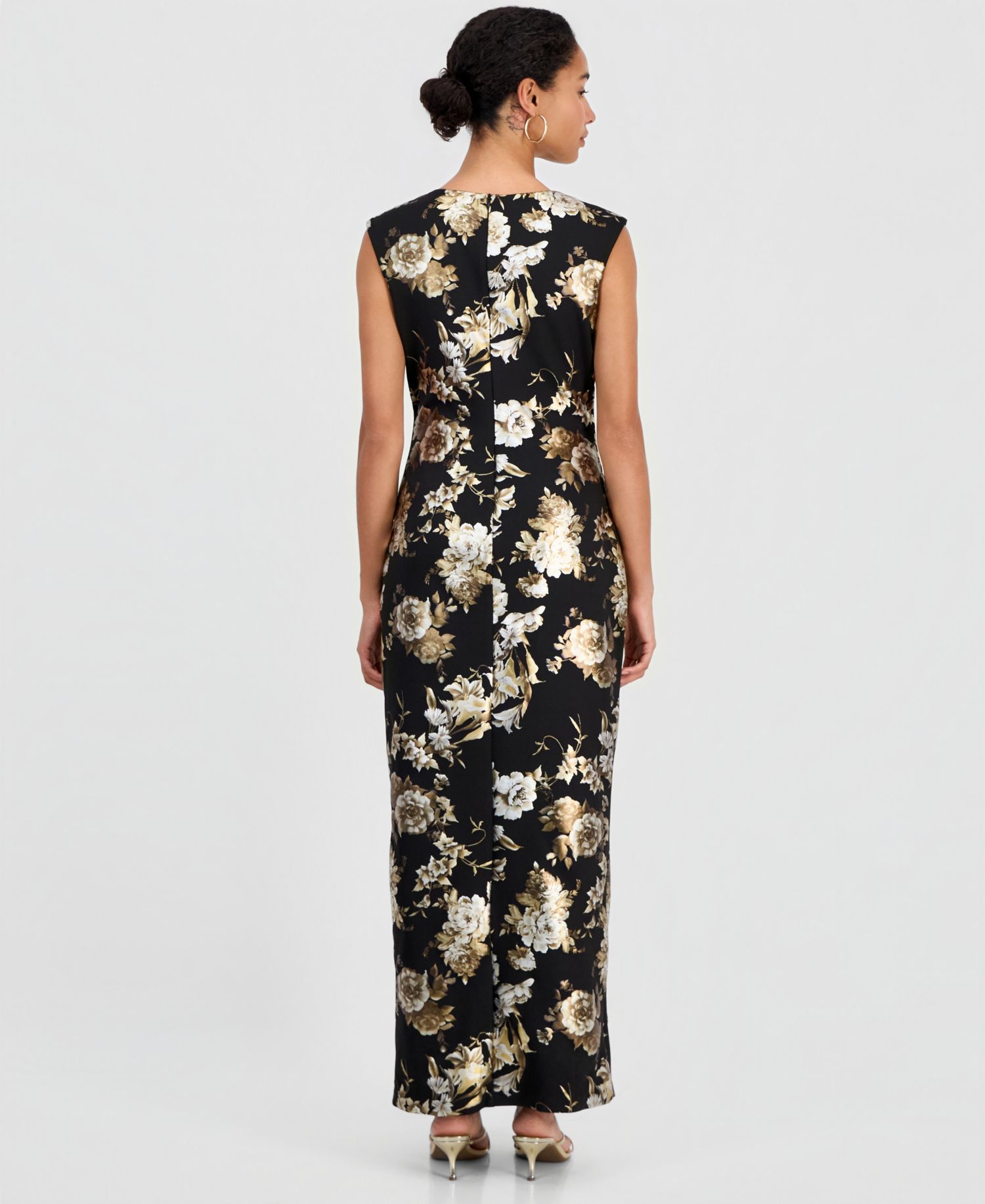 Women's Floral-Print Ruffle V-Neck Dress