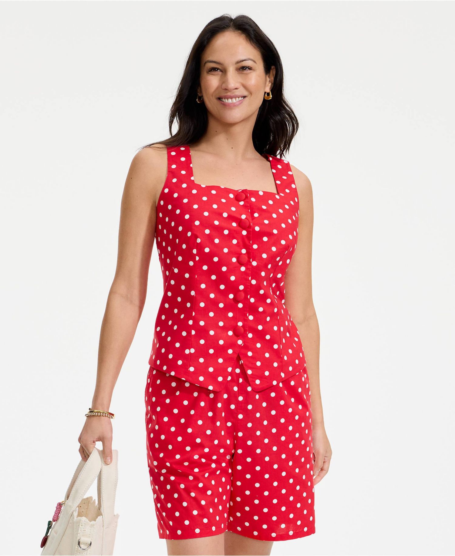 Women's Poplin High Rise Pull On 7" Shorts