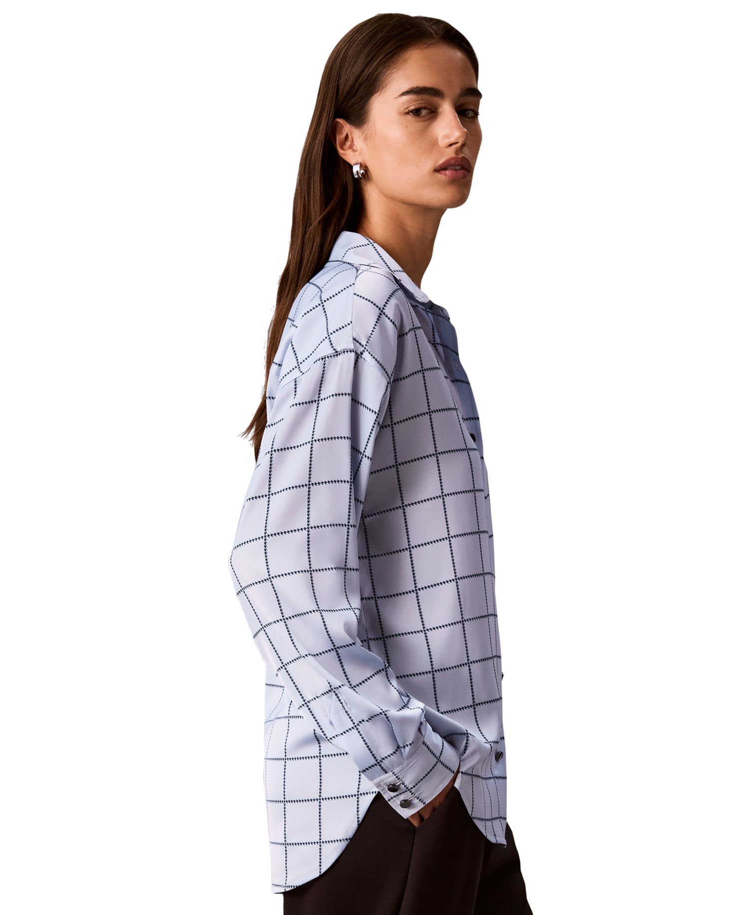 Women's Plaid Long-Sleeve Button-Up Shirt