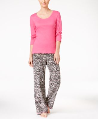 Jenni - Knit Top and Printed Fleece Pants Pajama Set