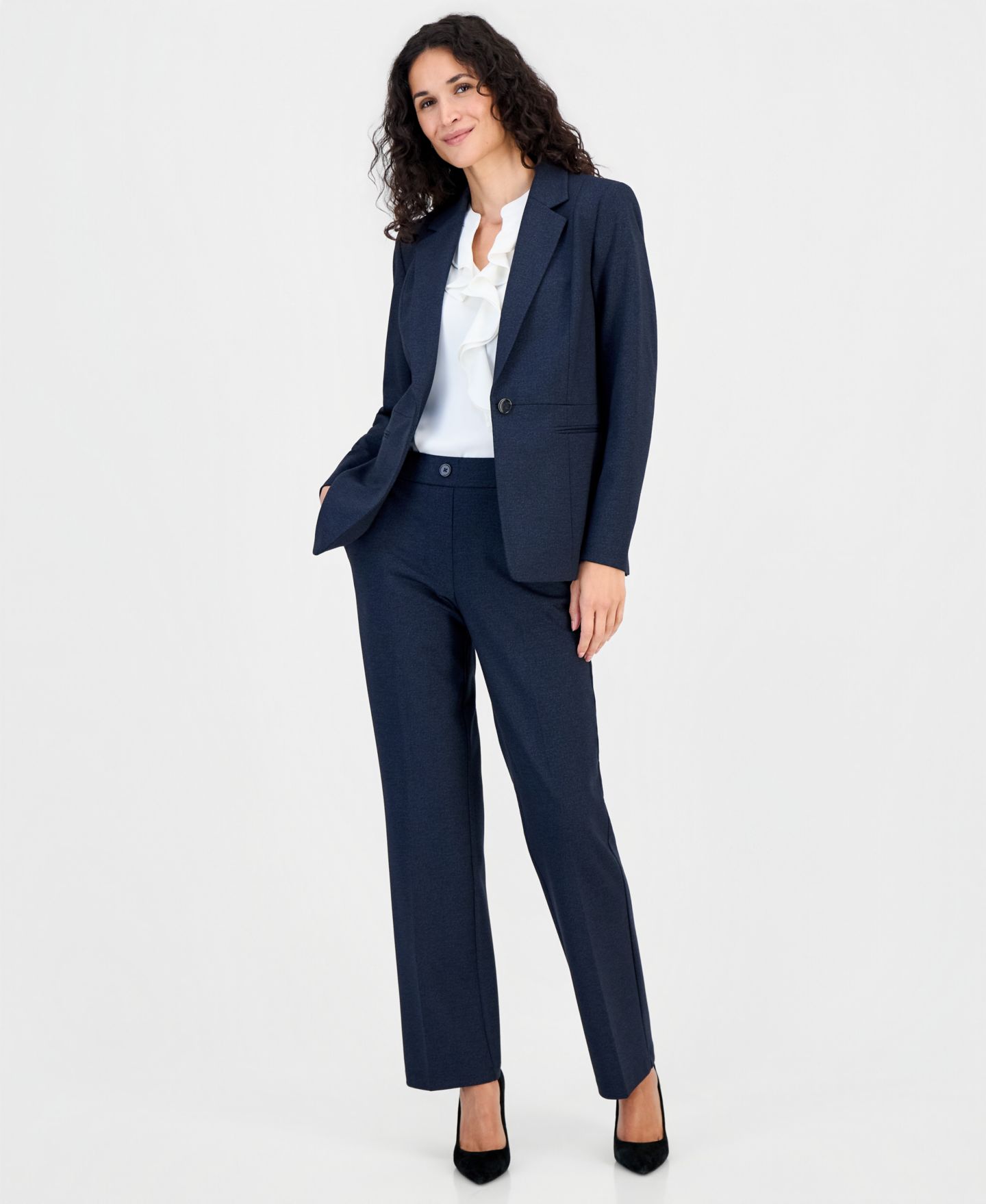 Женские комплекты Kasper Notch-Collar Jacket, Ruffled Sleeveless Blouse & Pull-On Straight-Leg Pants, цвет: Синий — фото 1