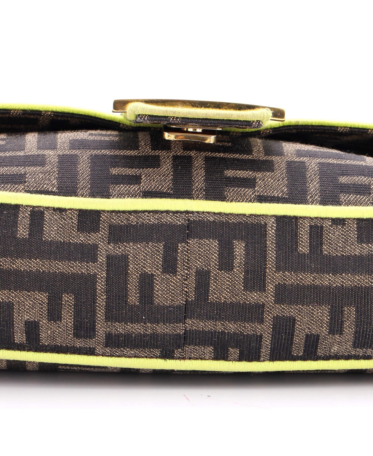Pre-Owned Fendi Medium Baguette Nm Bag Zucca Canvas