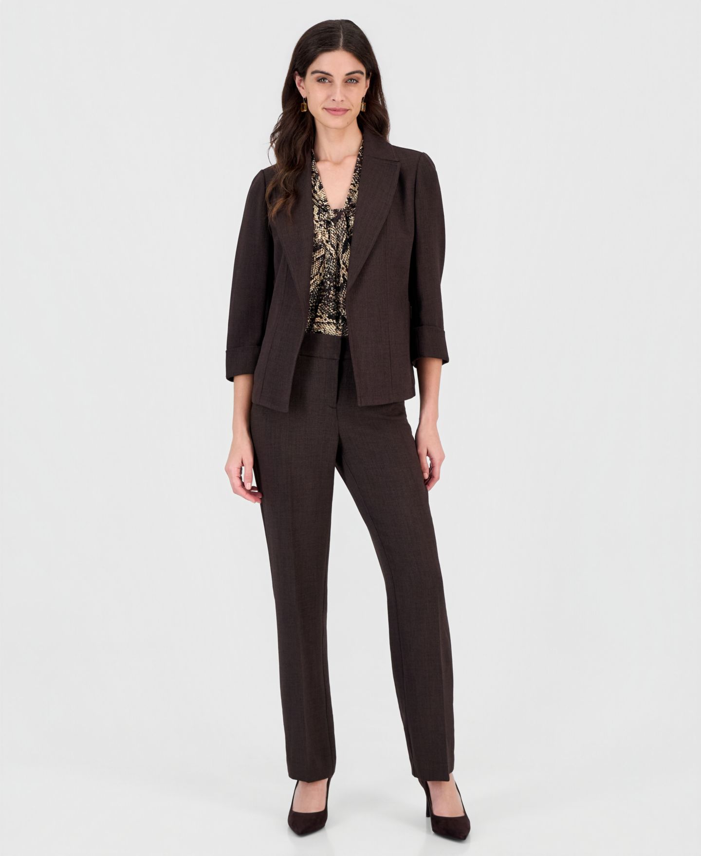 Женская куртка Kasper 3/4 Sleeve Pebble Crepe Open Front Jacket with Zipper Pockets, цвет: Насыщенный шоколадный — фото 2