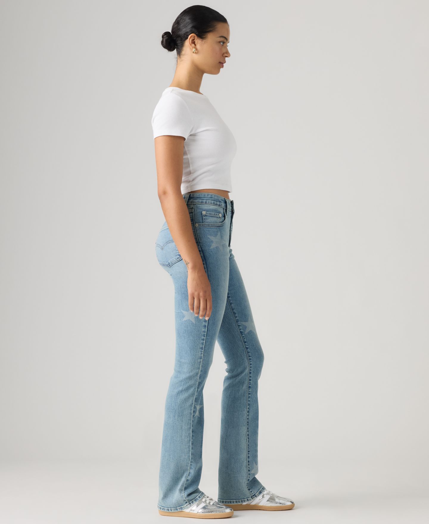 Женские джинсы Levi's Macy's 100th Parade 725 High-Waist Classic Stretch 32" Bootcut, цвет: Retail Therapy — фото 4