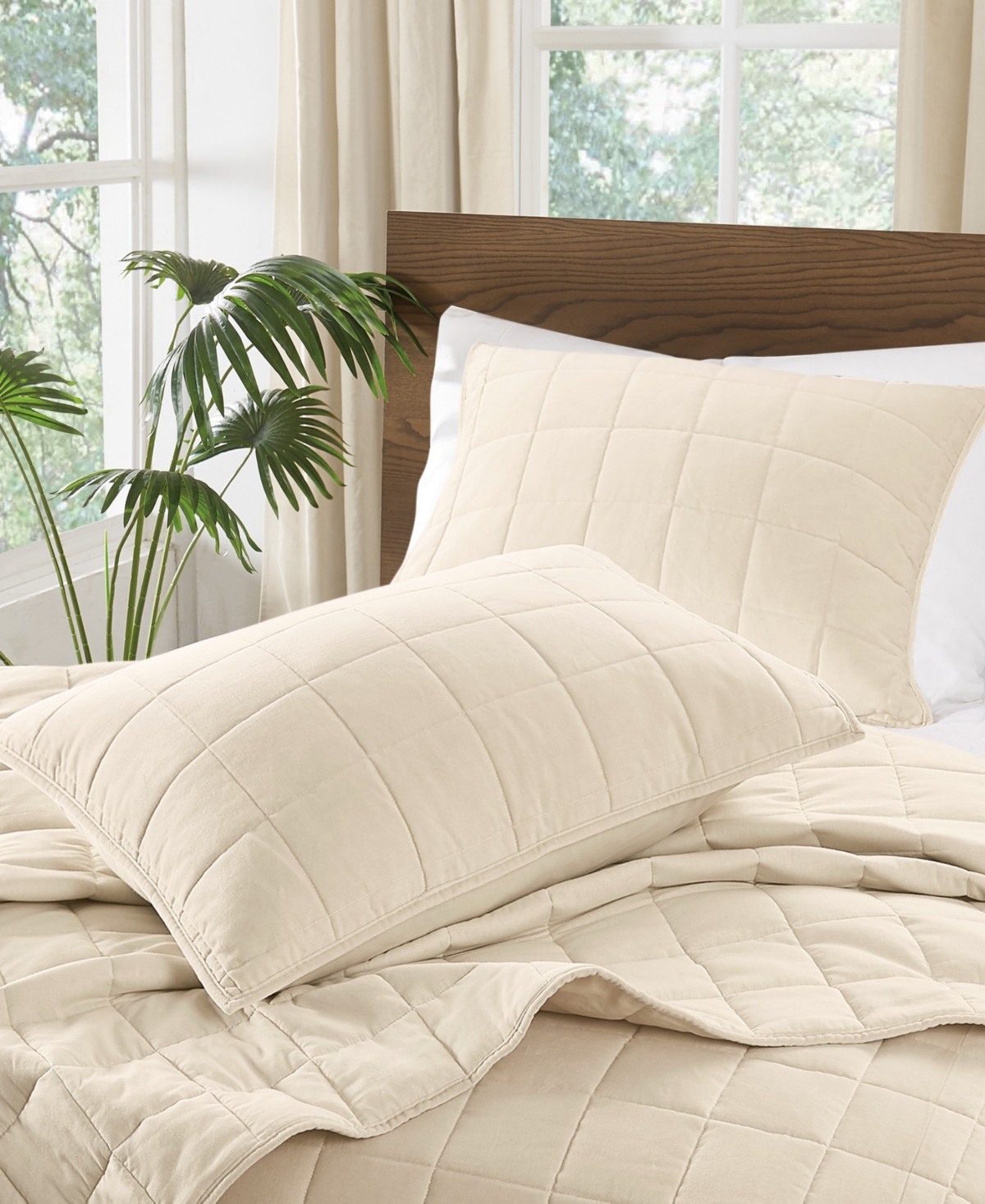 Brooklyn Loom Matte Cotton Velvet Box Stitch 3-Piece Quilt Set