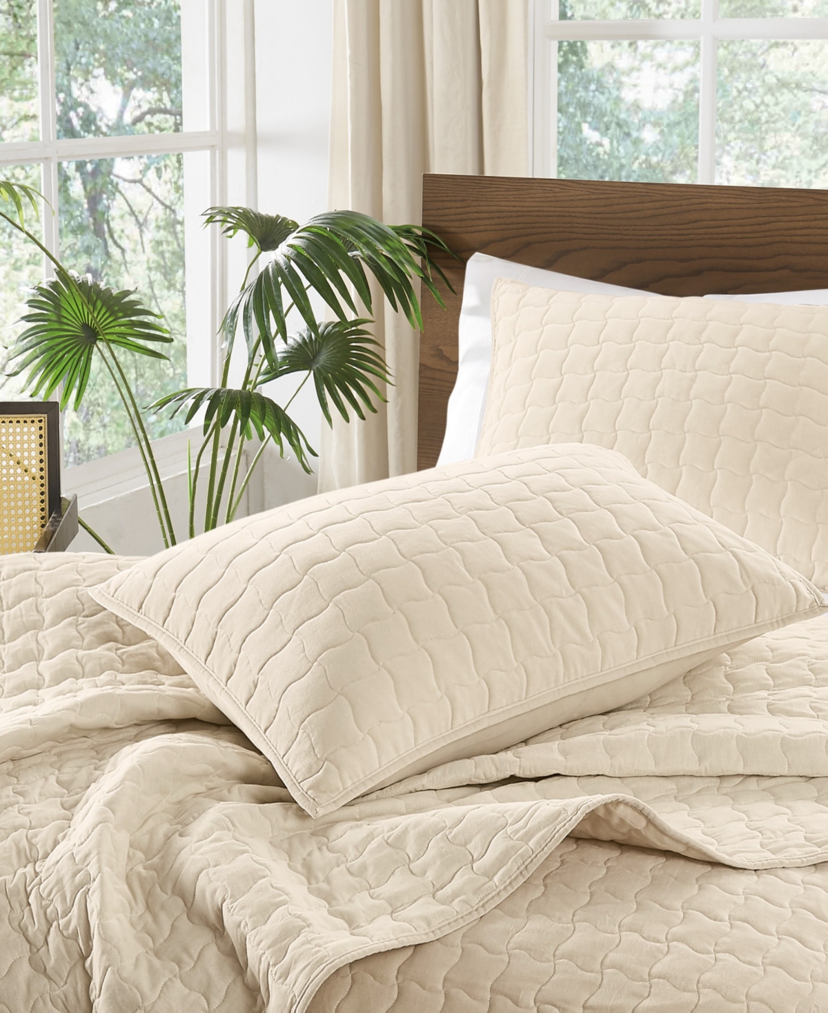 Brooklyn Loom Matte Cotton Velvet Wavy Square -Piece Quilt Set