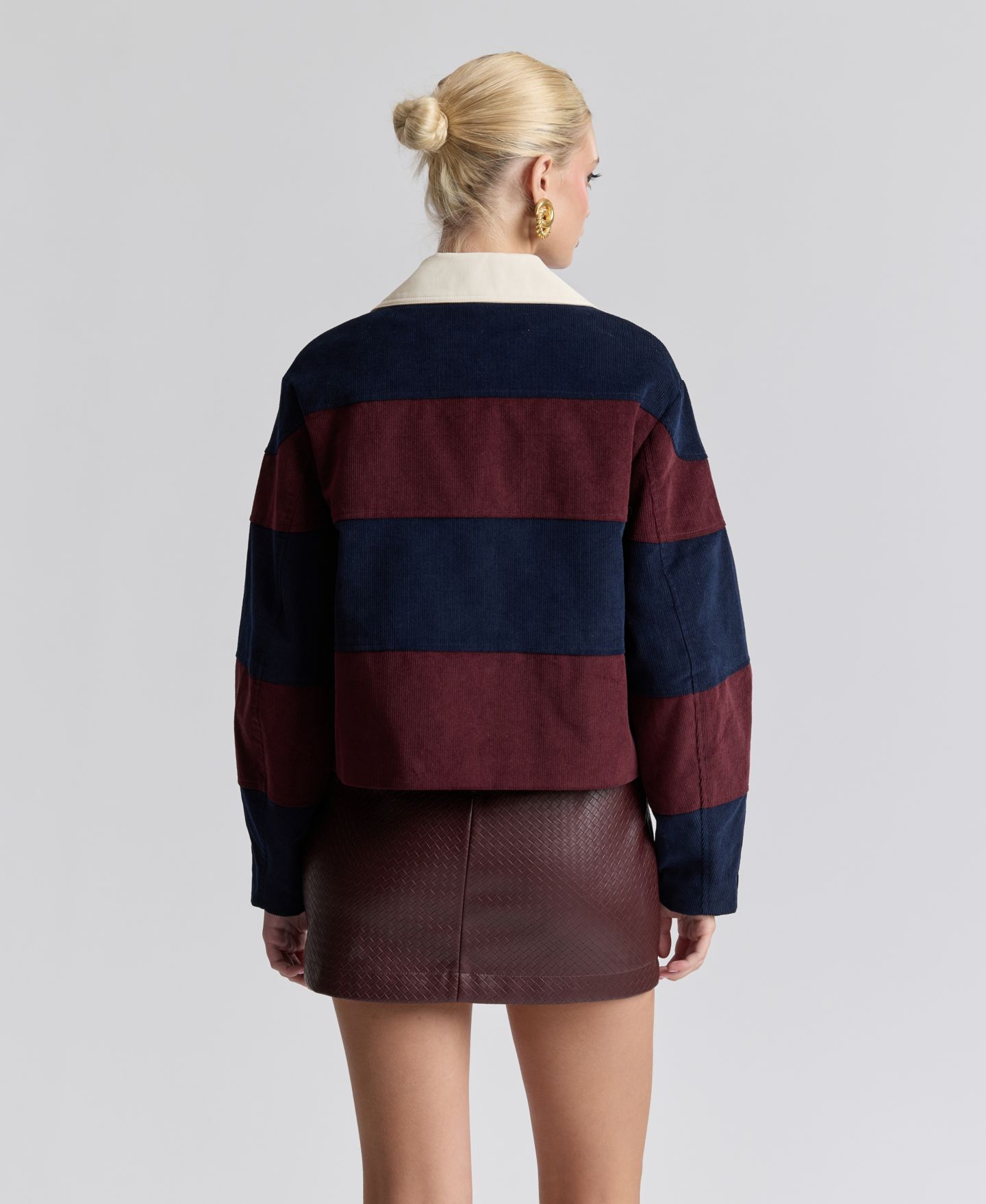 Женская куртка Avec Les Filles Striped Rugby Front Tie, цвет: Тёмно-синий / Бордовый — фото 5