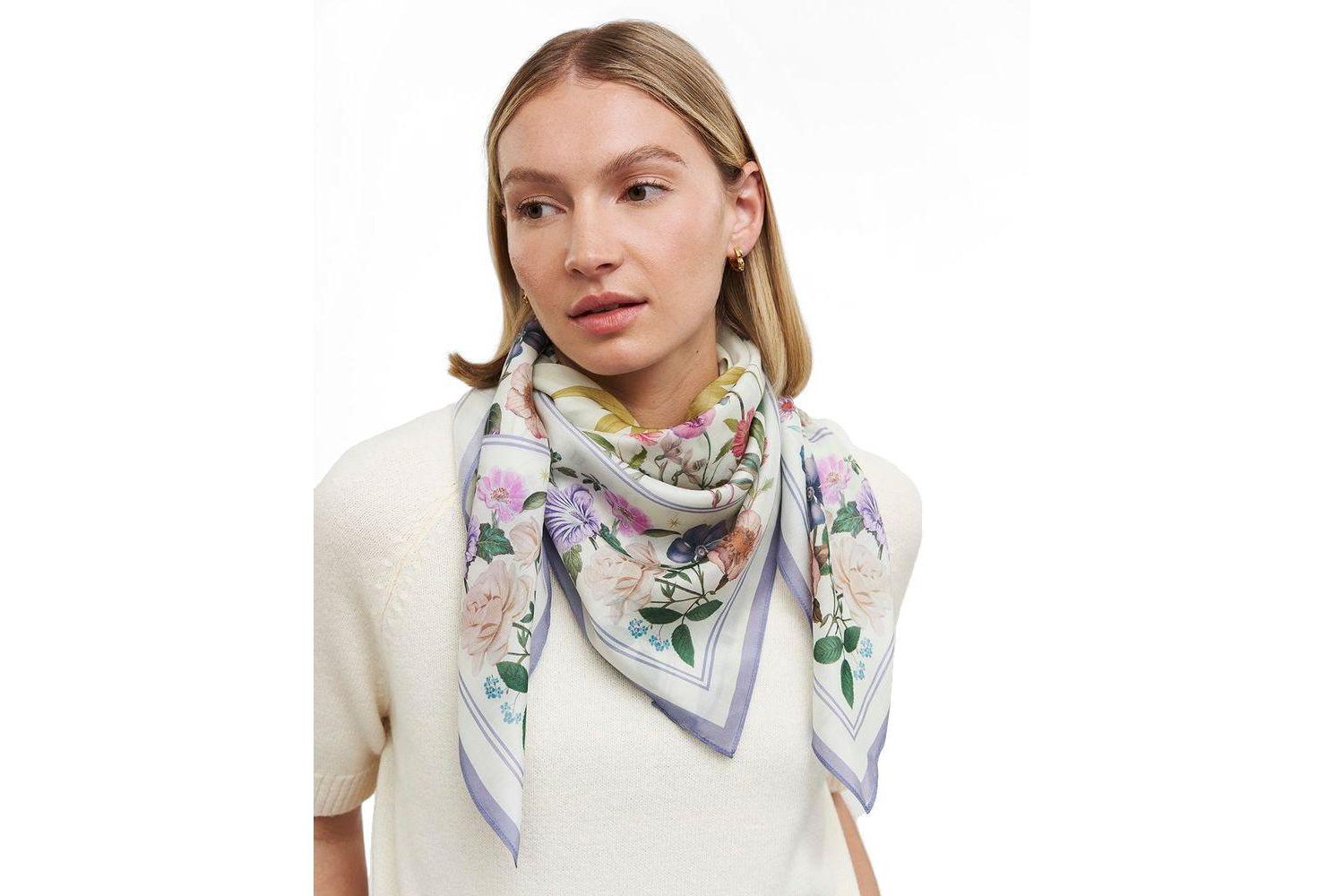 Women's Selene Narrative Medium Square Scarf