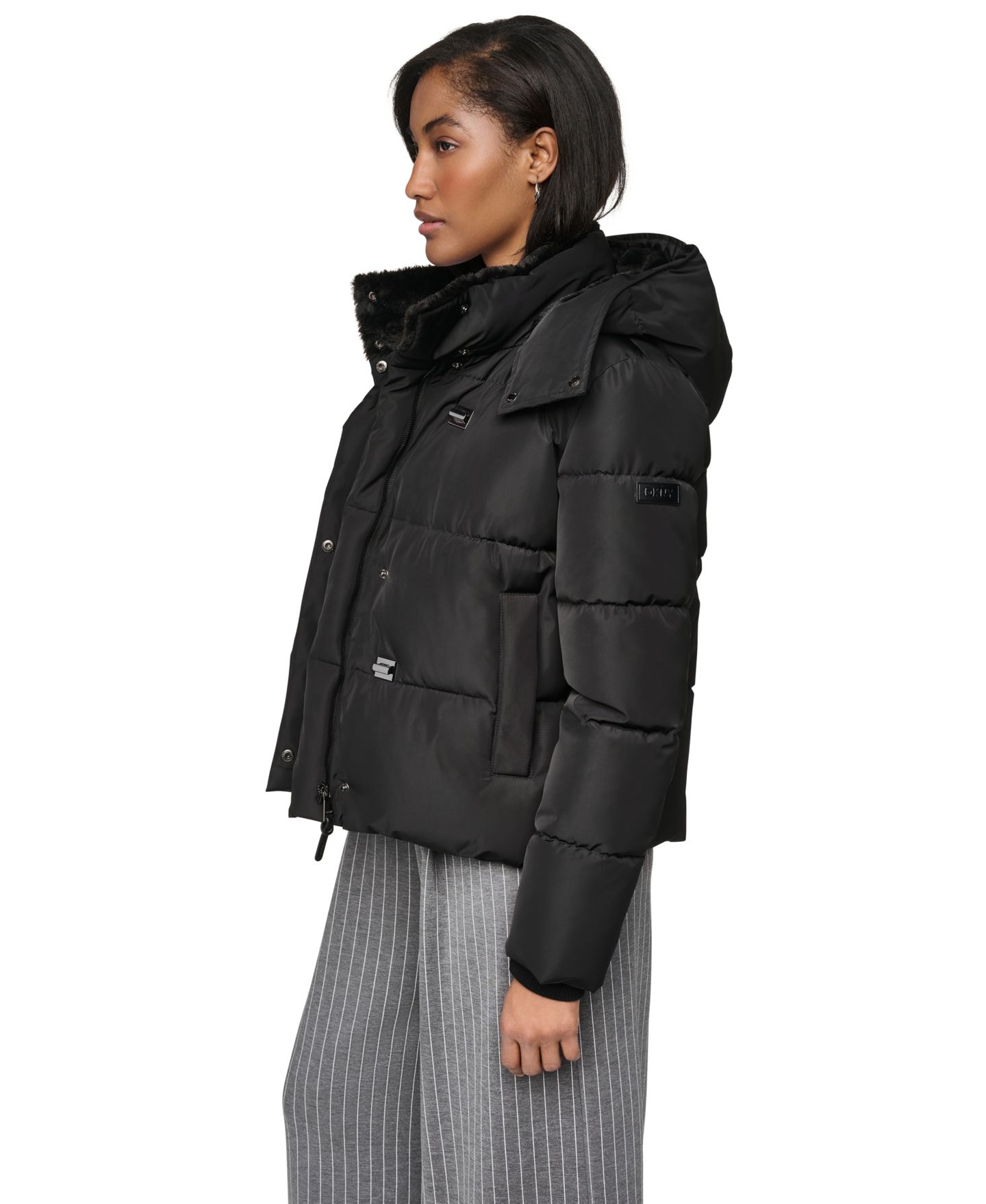 Женская куртка DKNY Short Toggle Stand Collar Puffer, цвет: Чёрный — фото 6
