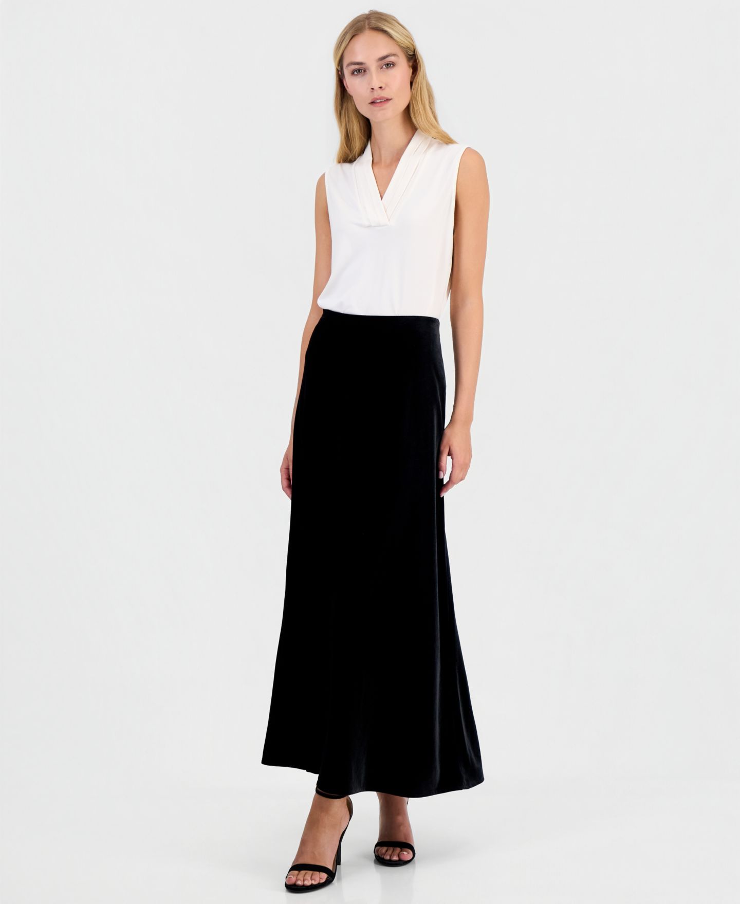 Женская юбка Anne Klein Velvet Flared High-Waisted Maxi, цвет: Чёрный — фото 4