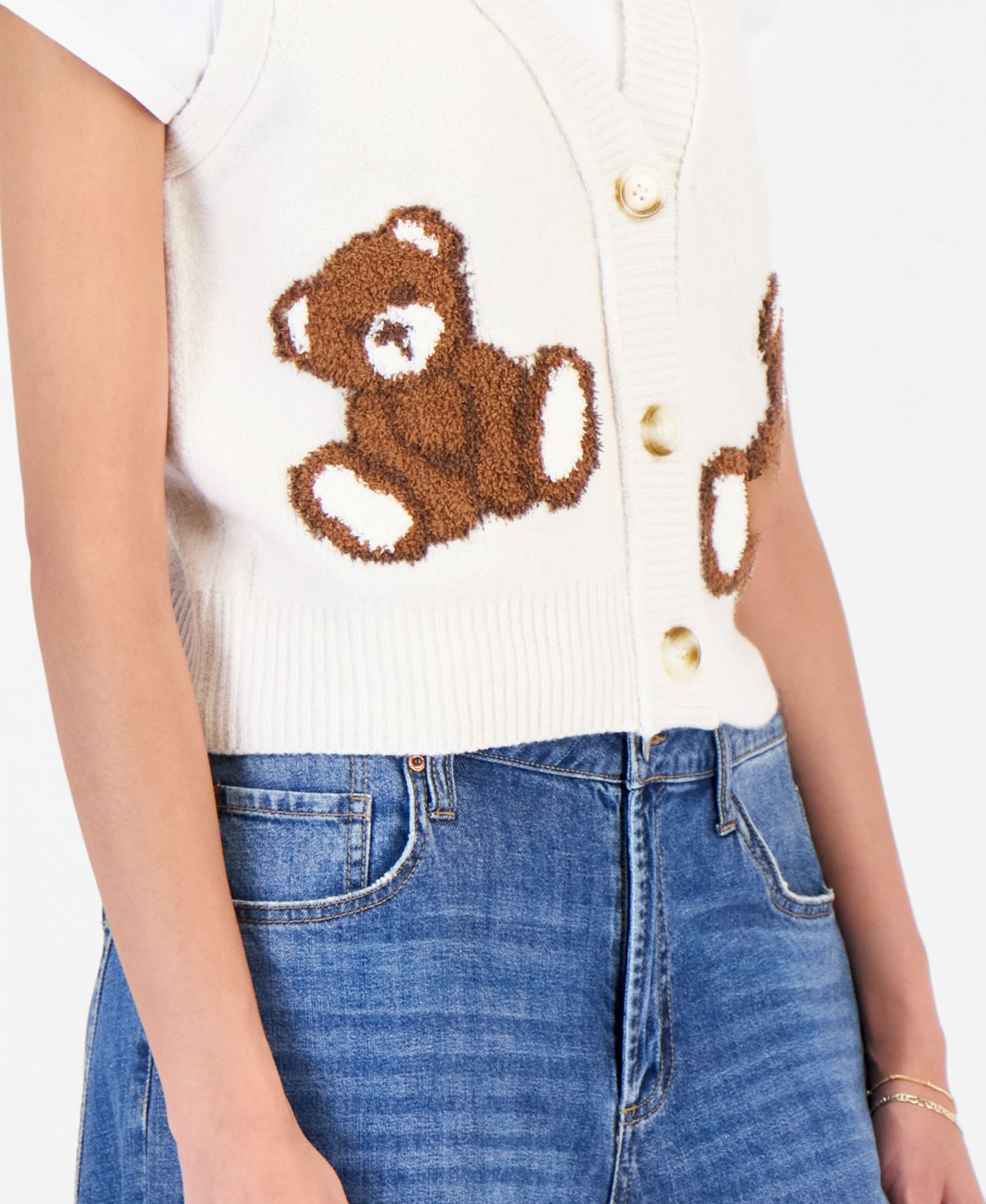 Juniors' V-Neck Button-Front Teddy Bear Motif Sweater Vest