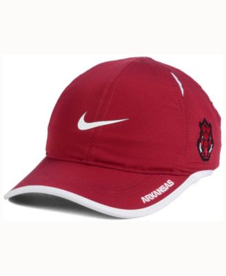 Nike - Arkansas Razorbacks Featherlight Cap