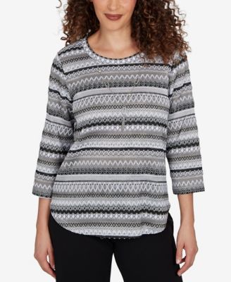 Women's Classic Textured Stripe Knit Top With Necklace