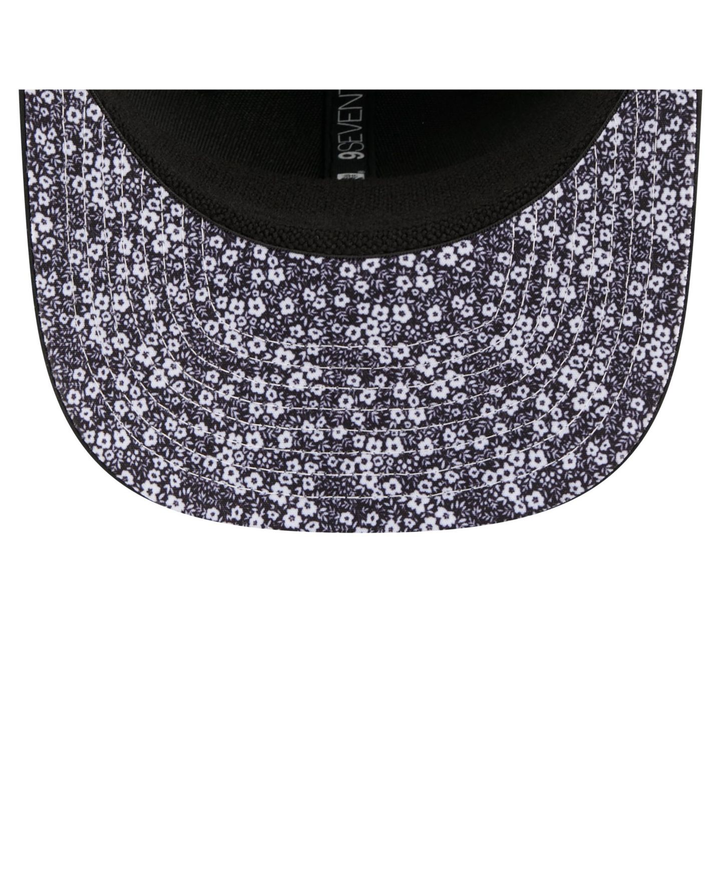 Мужская кепка New Era Black San Diego Padres Floral Patch 9SEVENTY Adjustable Hat — фото 2