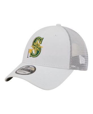 Men's White Seattle Mariners Flag 9FORTY Trucker Adjustable Hat