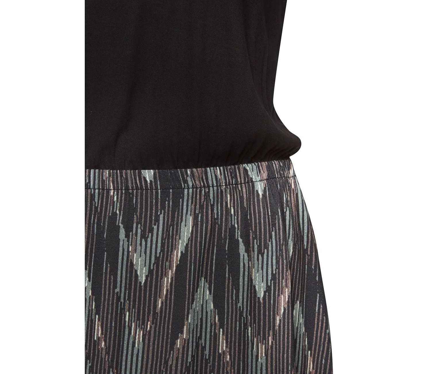 Women's Viscose Printed Pattern A-Line V-Neck Elastic-Waist Short Dress